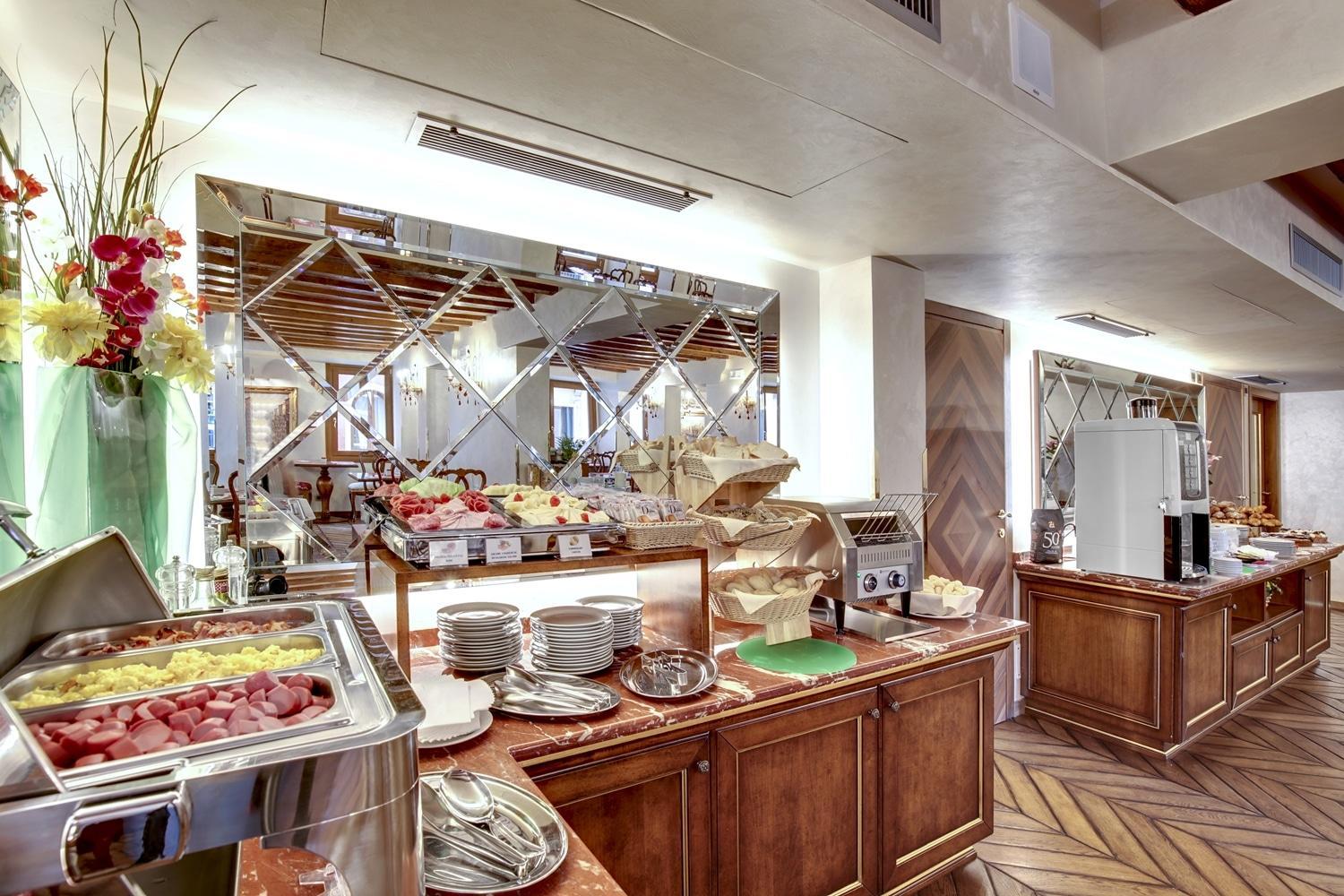 Hotel Casanova en Venice — dining