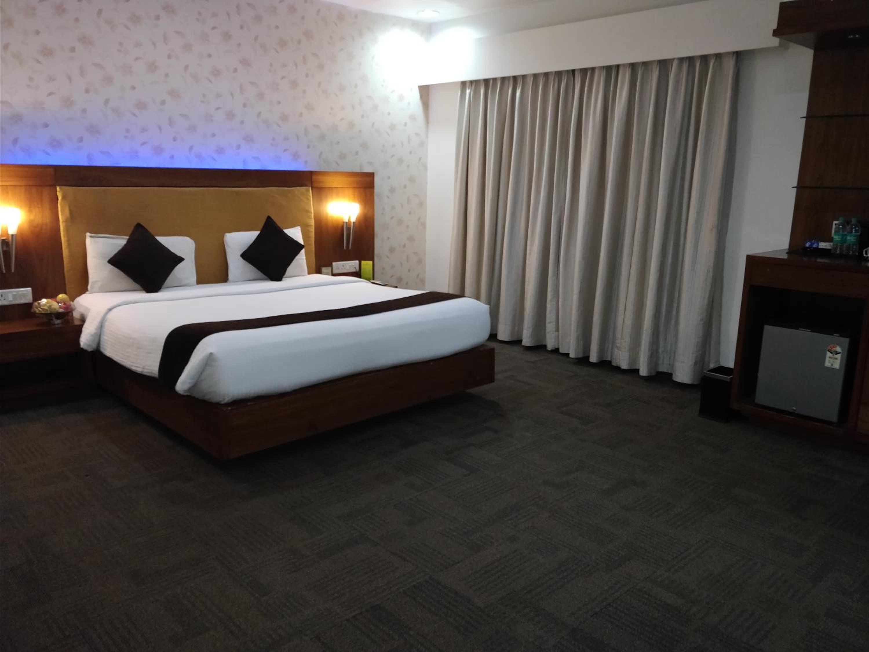 Hotel Ambient Turret
