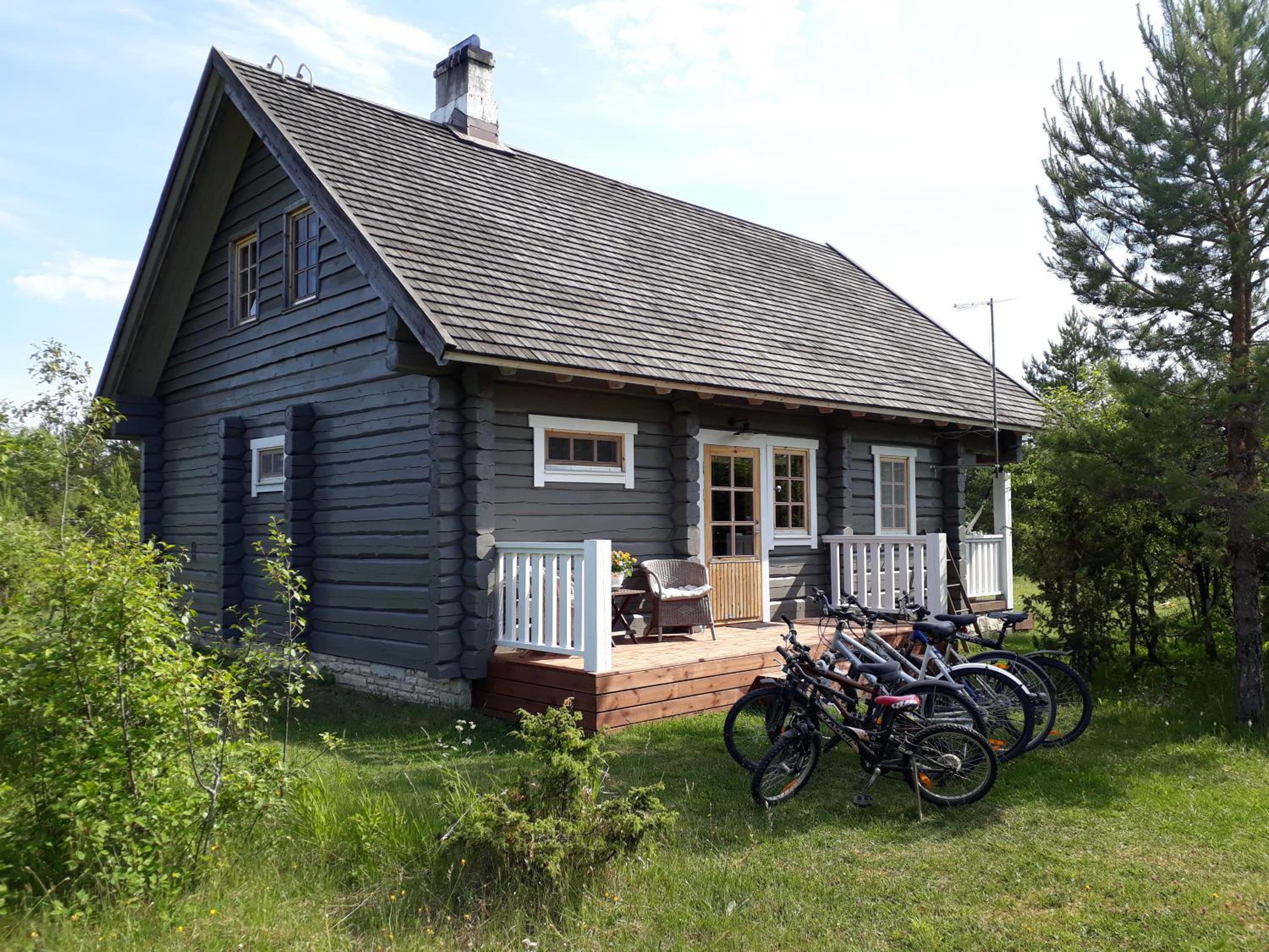 Toominga Seaside Cottage view 2