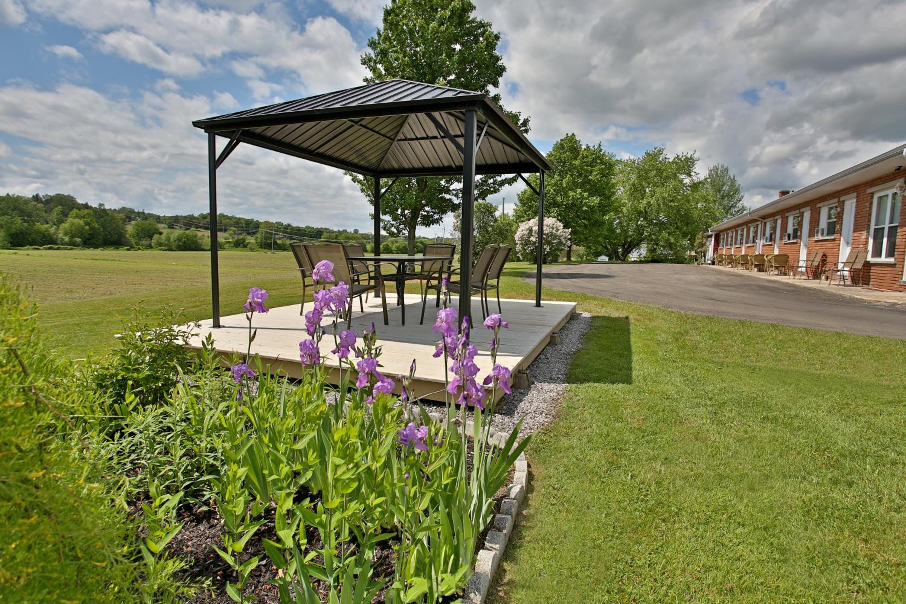 Photo 9