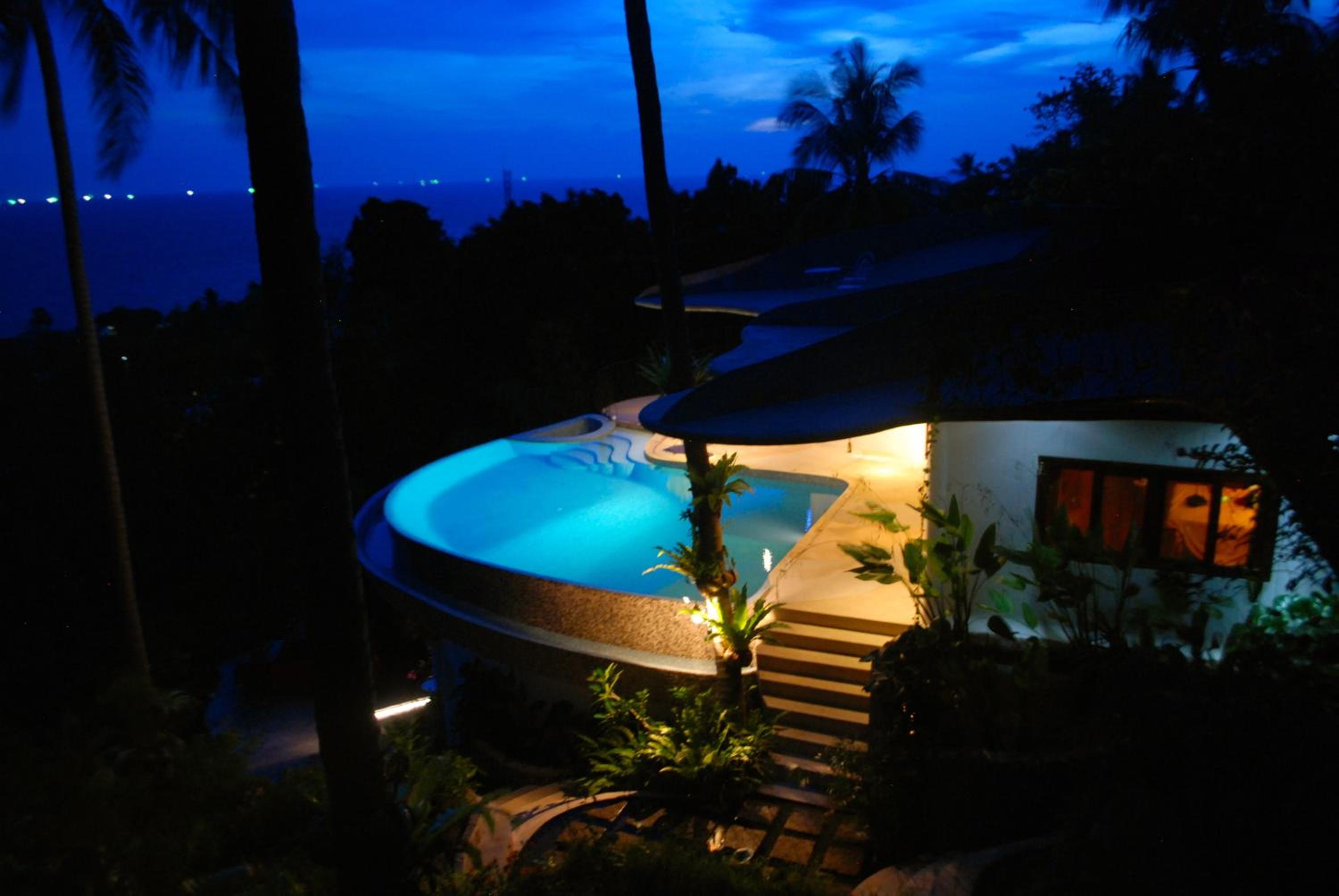 Monkey Flower Villas