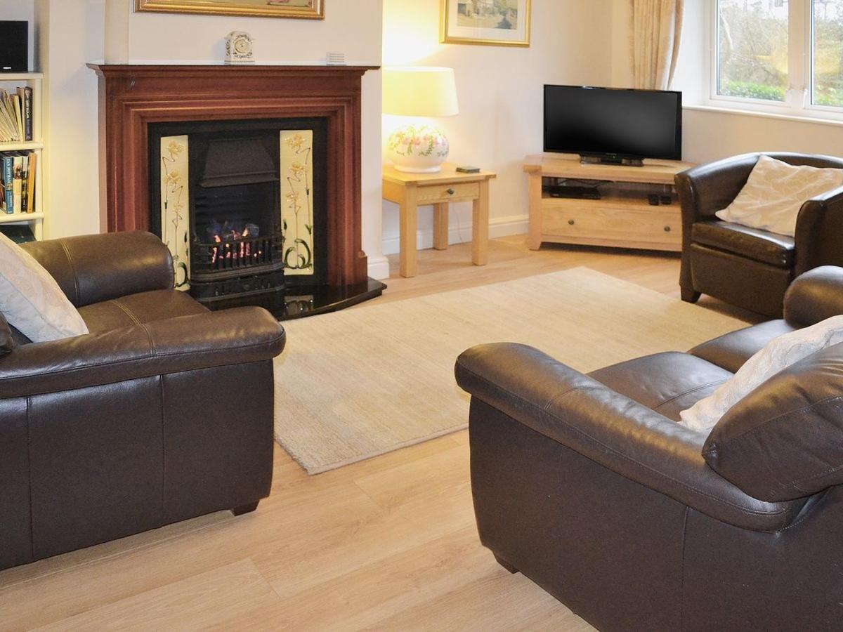 Bluehill Cottage