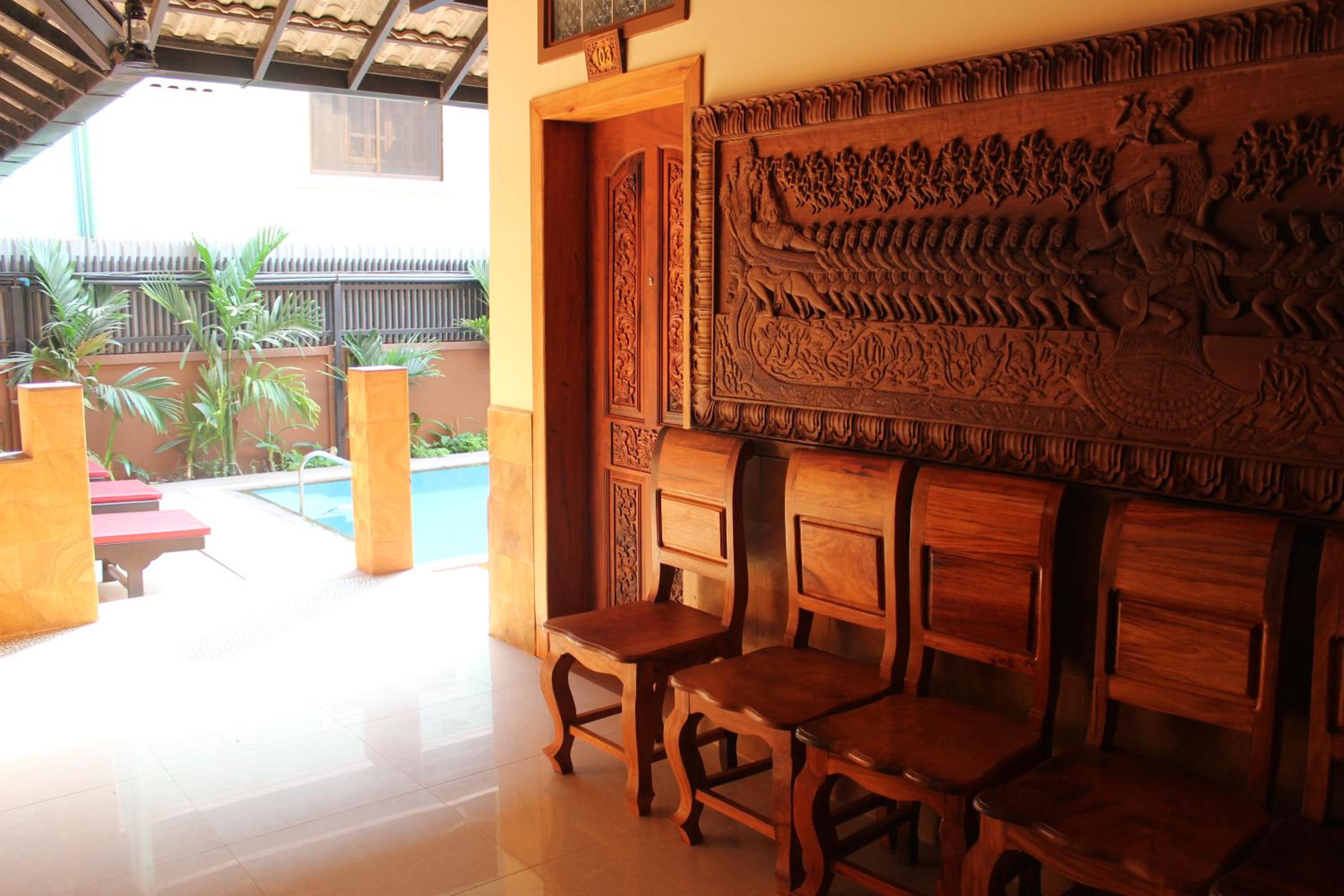 Shining Angkor Apartment Hotel