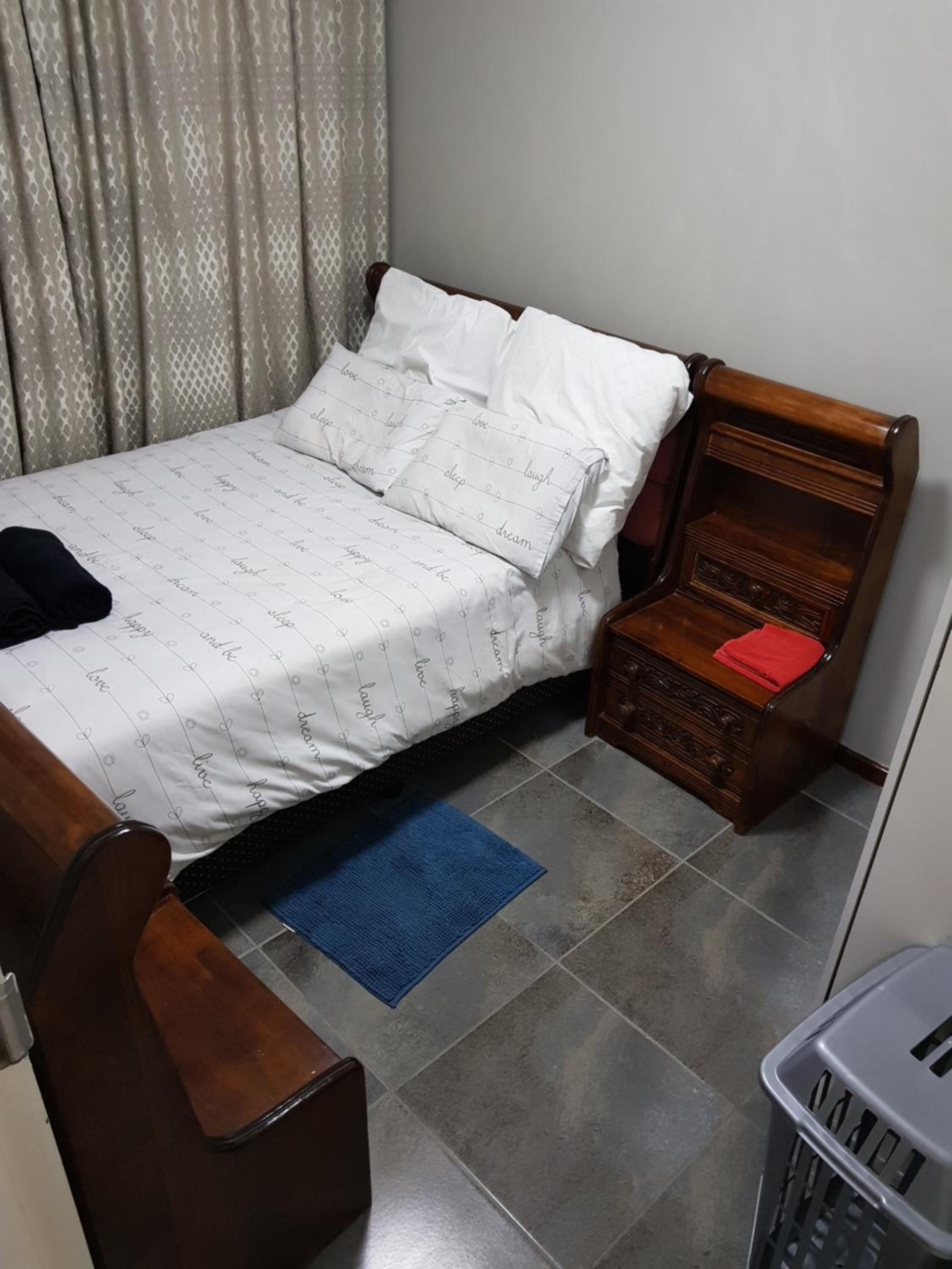 Executive 2 bed Apartment, free WIFI and DSTV