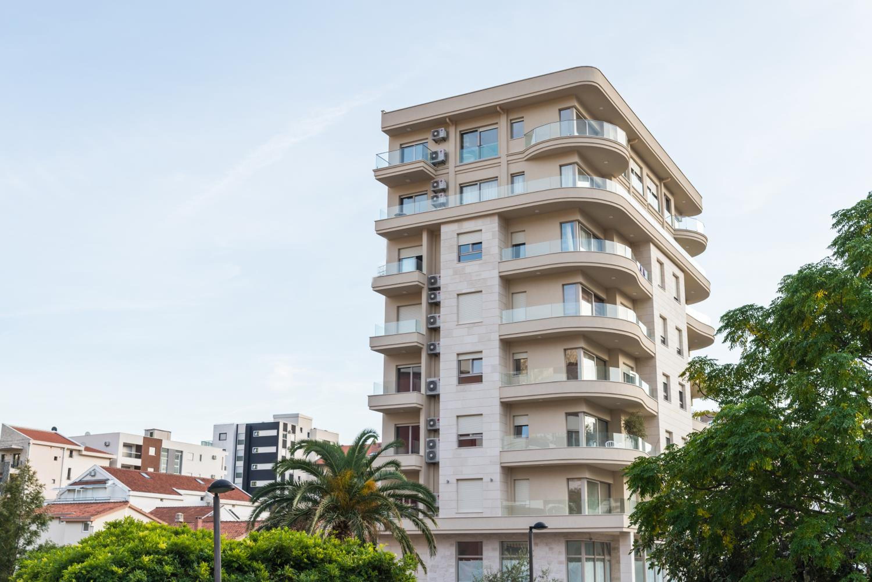 Lagoon Apartments