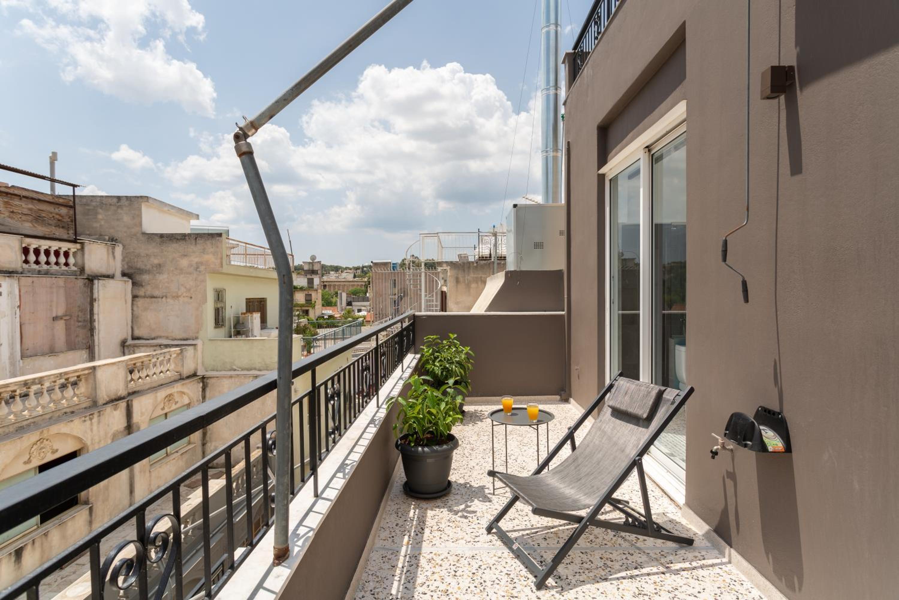 Downtown Boutique Apartments Acropolis View