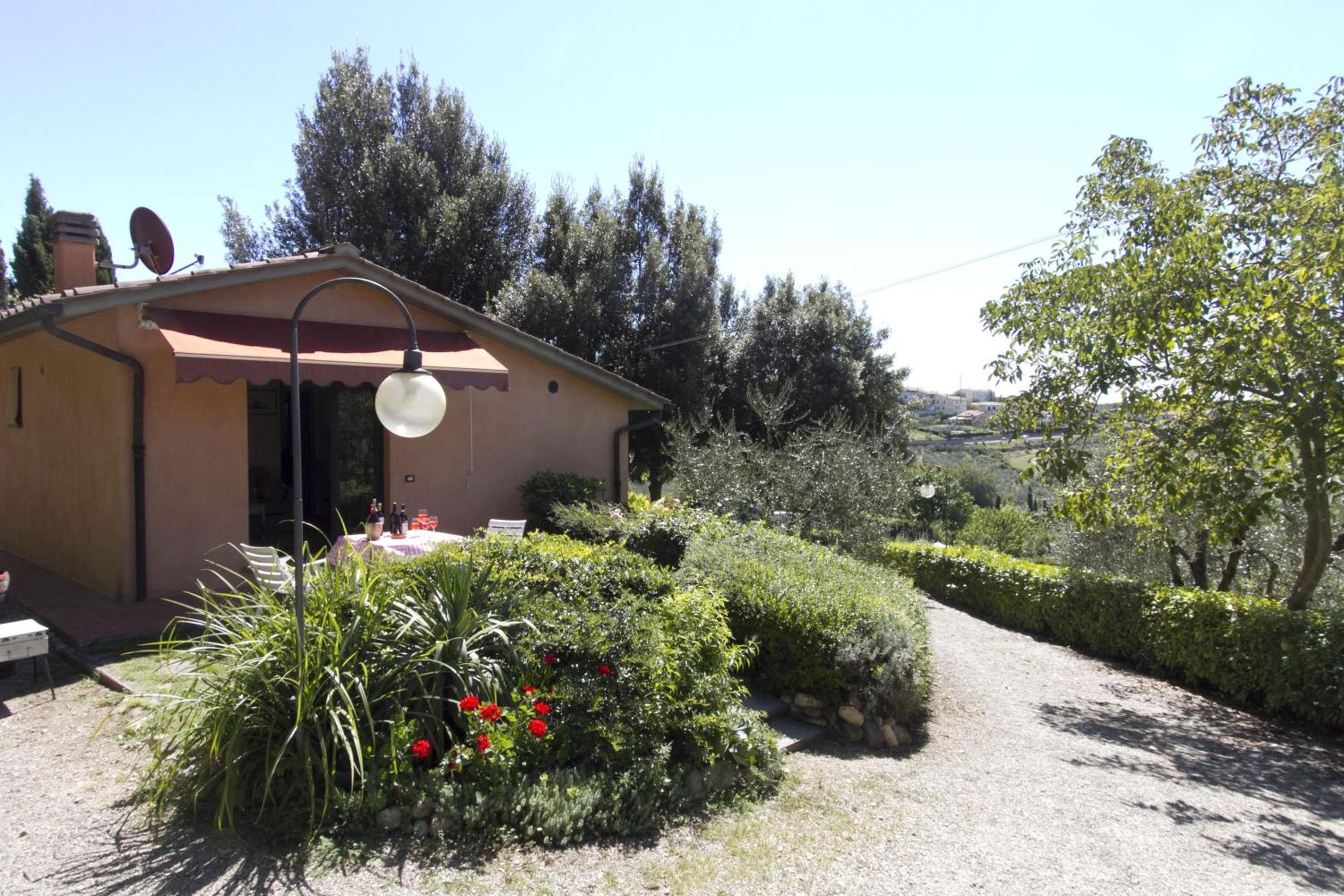 Villa Il Borraccio - Apartments Azalea and Begonia