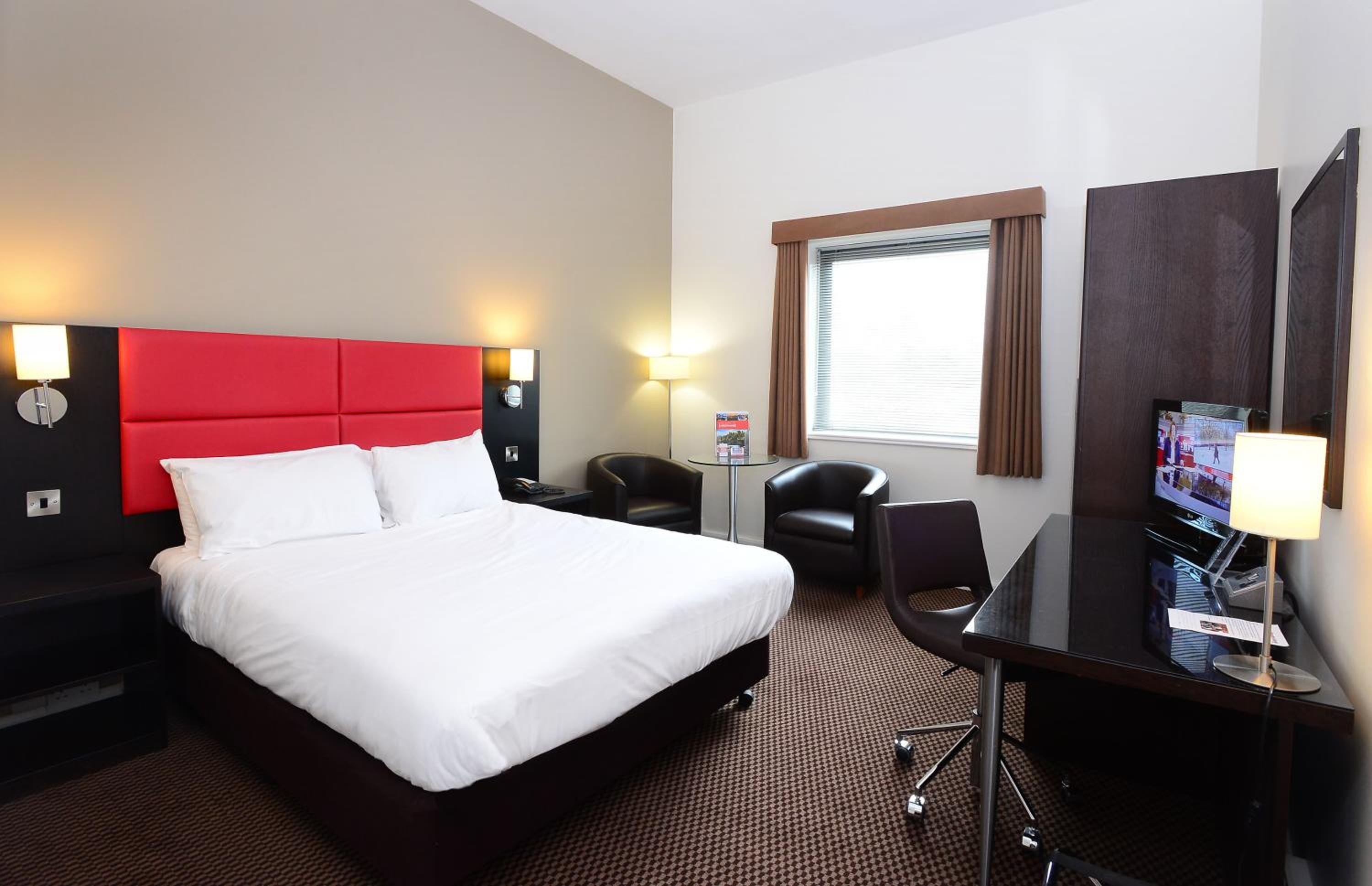 Telford Vacations - International Hotel Telford - Property Image 1