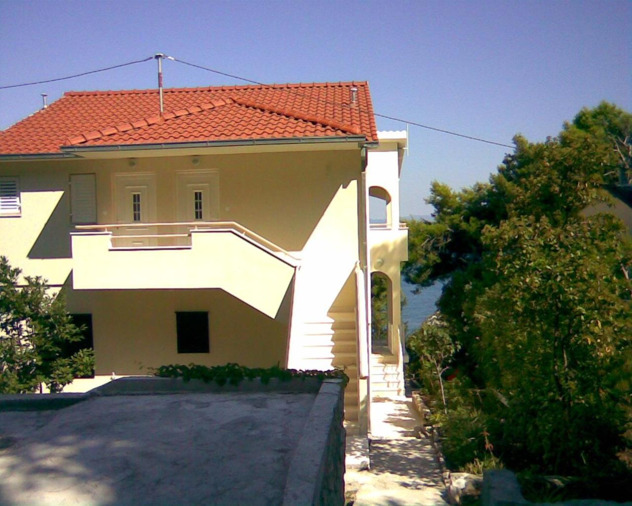 Seaside Apartments view 2