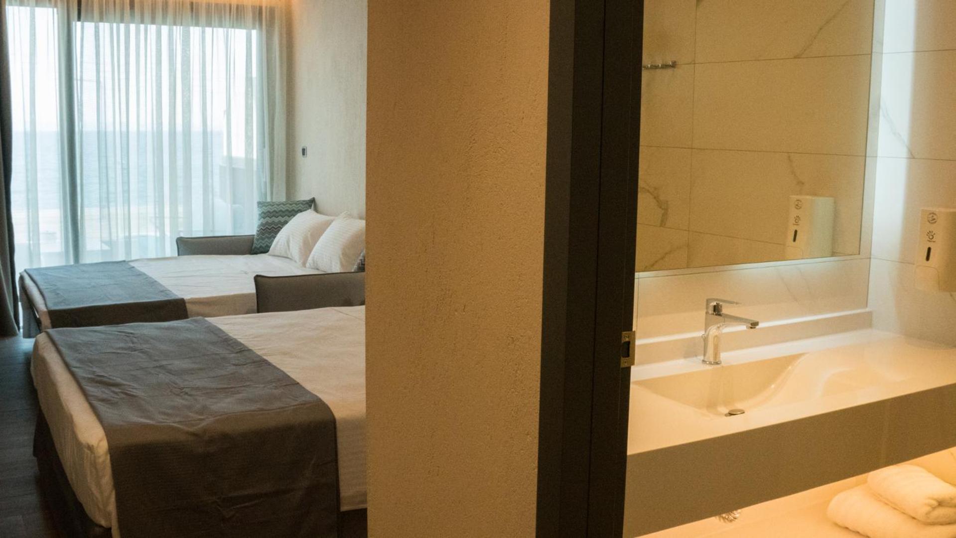 Costa Domus Blue Luxury Apartments