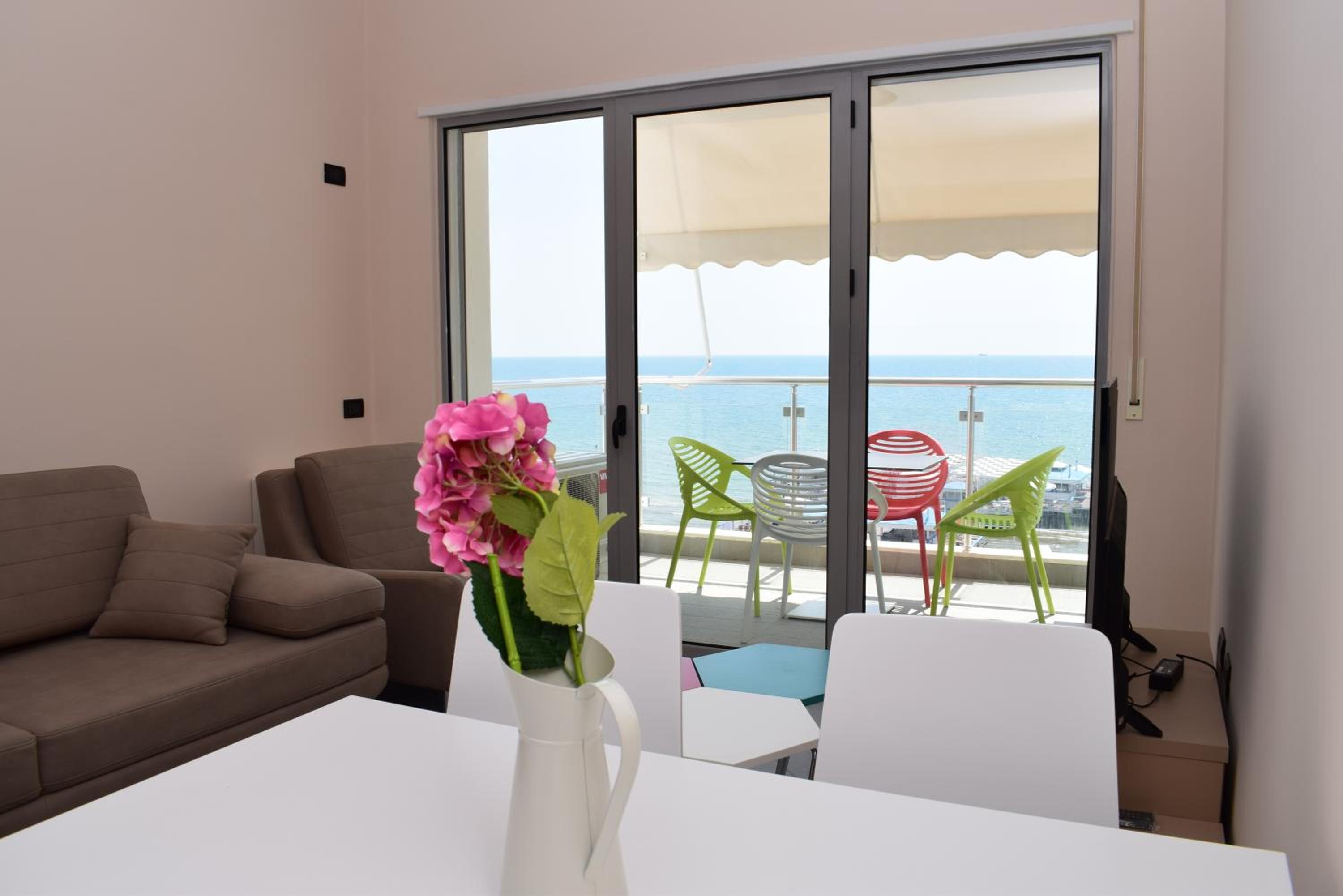 Brisa del Mar Beachfront Apartments