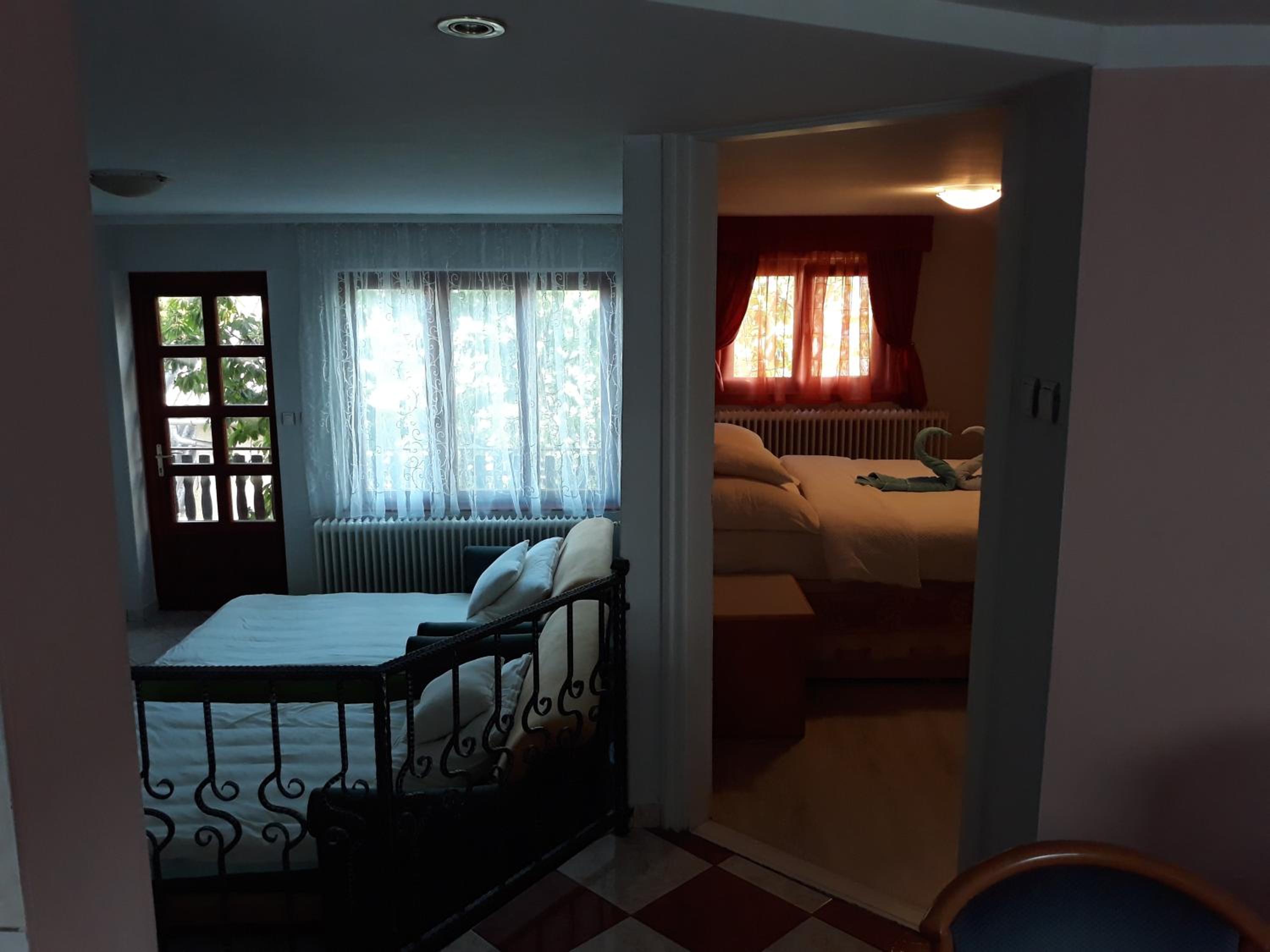 Rózsa apartman view 5