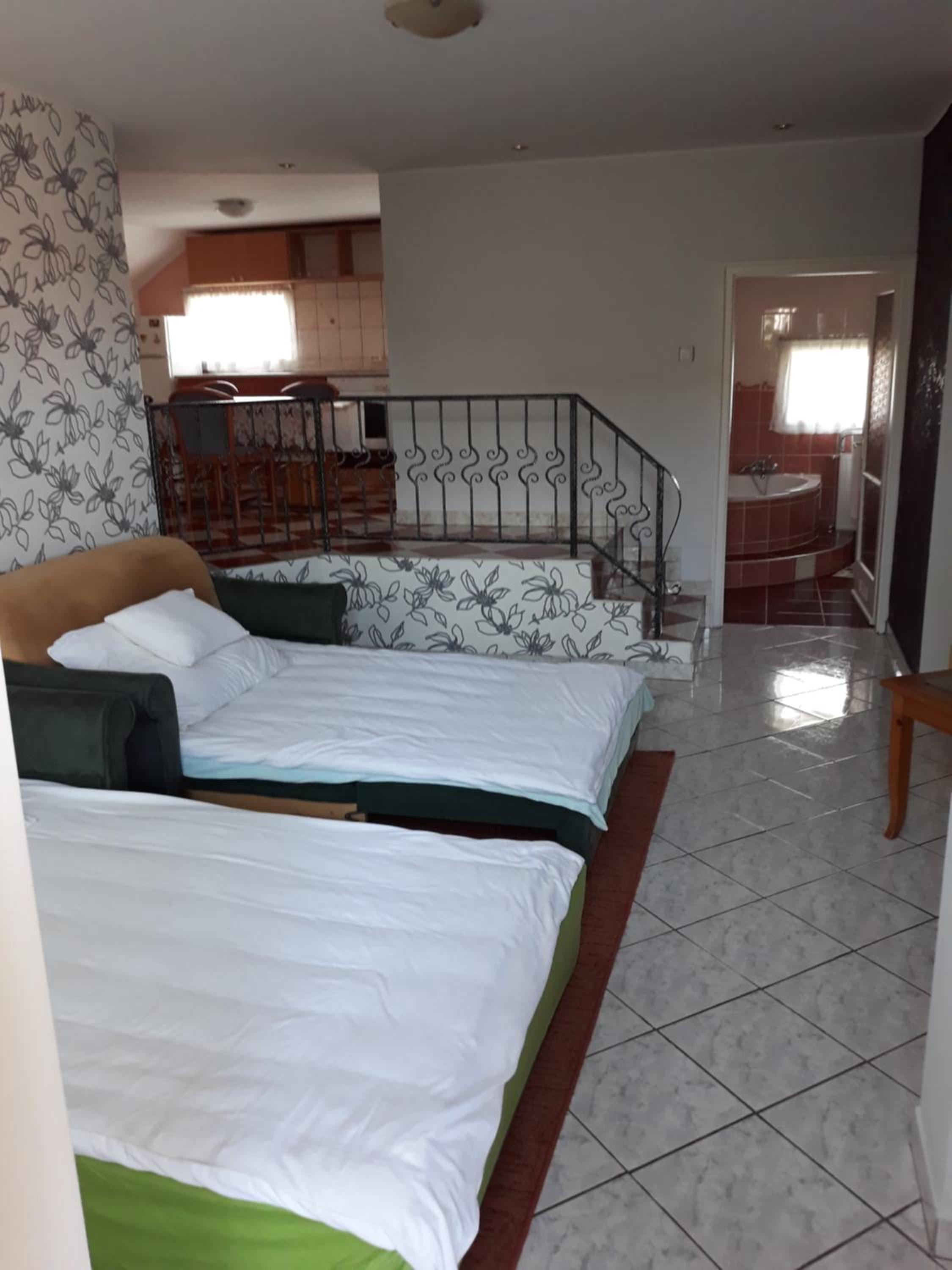 Rózsa apartman view 4