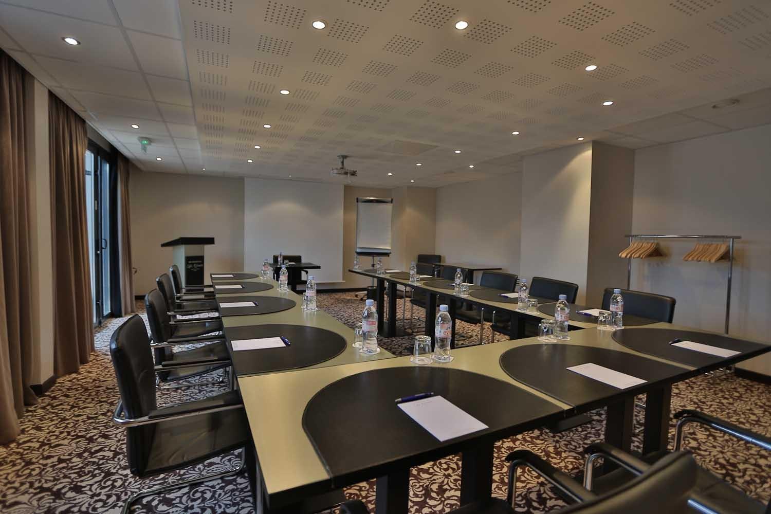 Saint-Herblain Vacations - LE COLISEE Hotel  Spa NANTES Saint Herblain - Property Image 4
