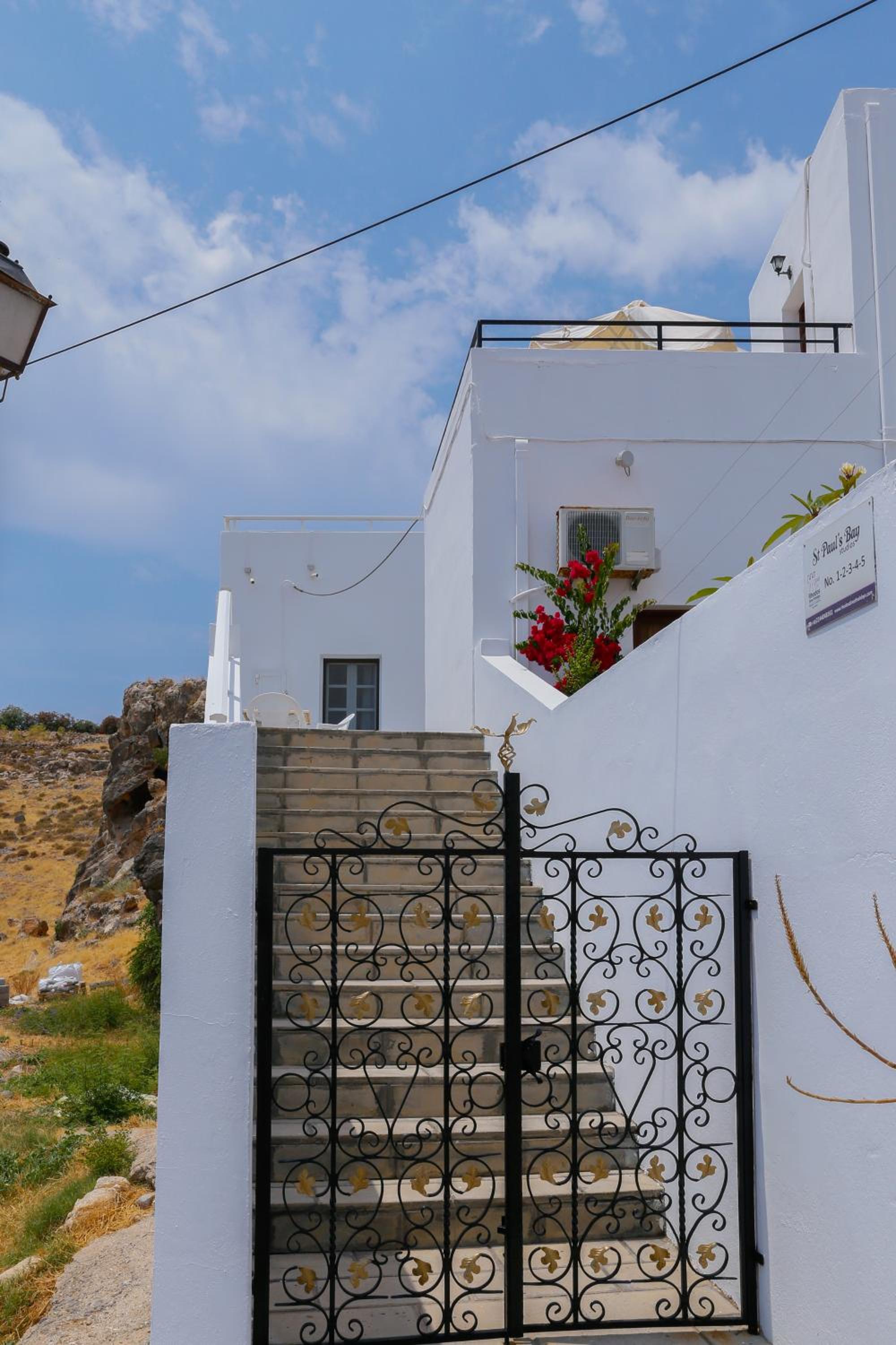 Hotel St. Paul's Bay View Suites - Image 1