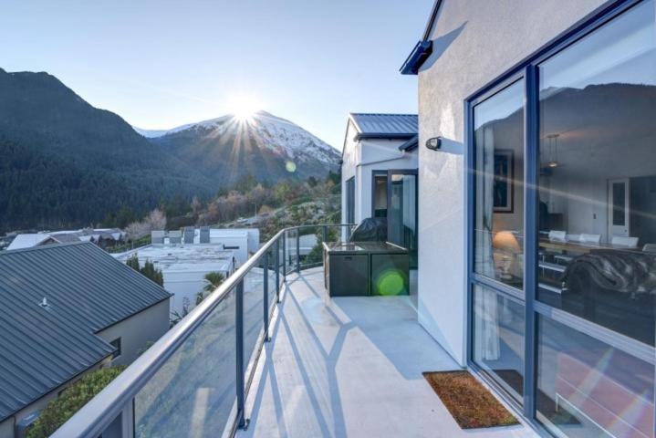 The Queenstown Bothy view 3