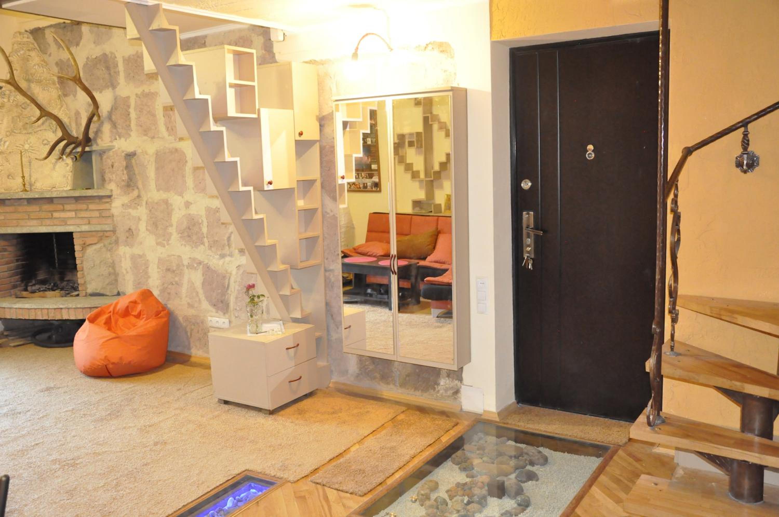 Whole Elite Apartment for Rent 1-5 person on Ave Rustaveli