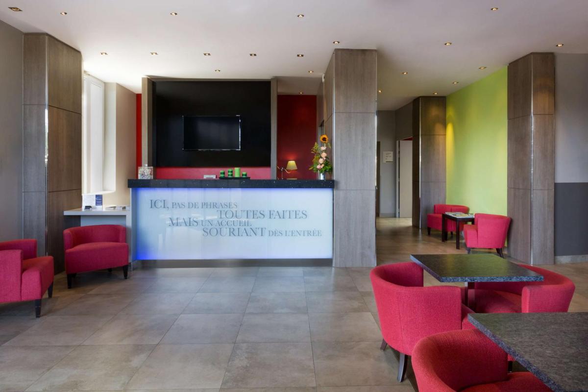 hotel reception