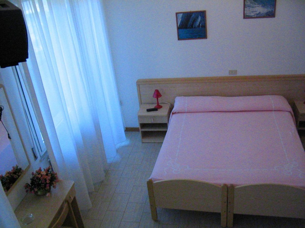 Photo 34