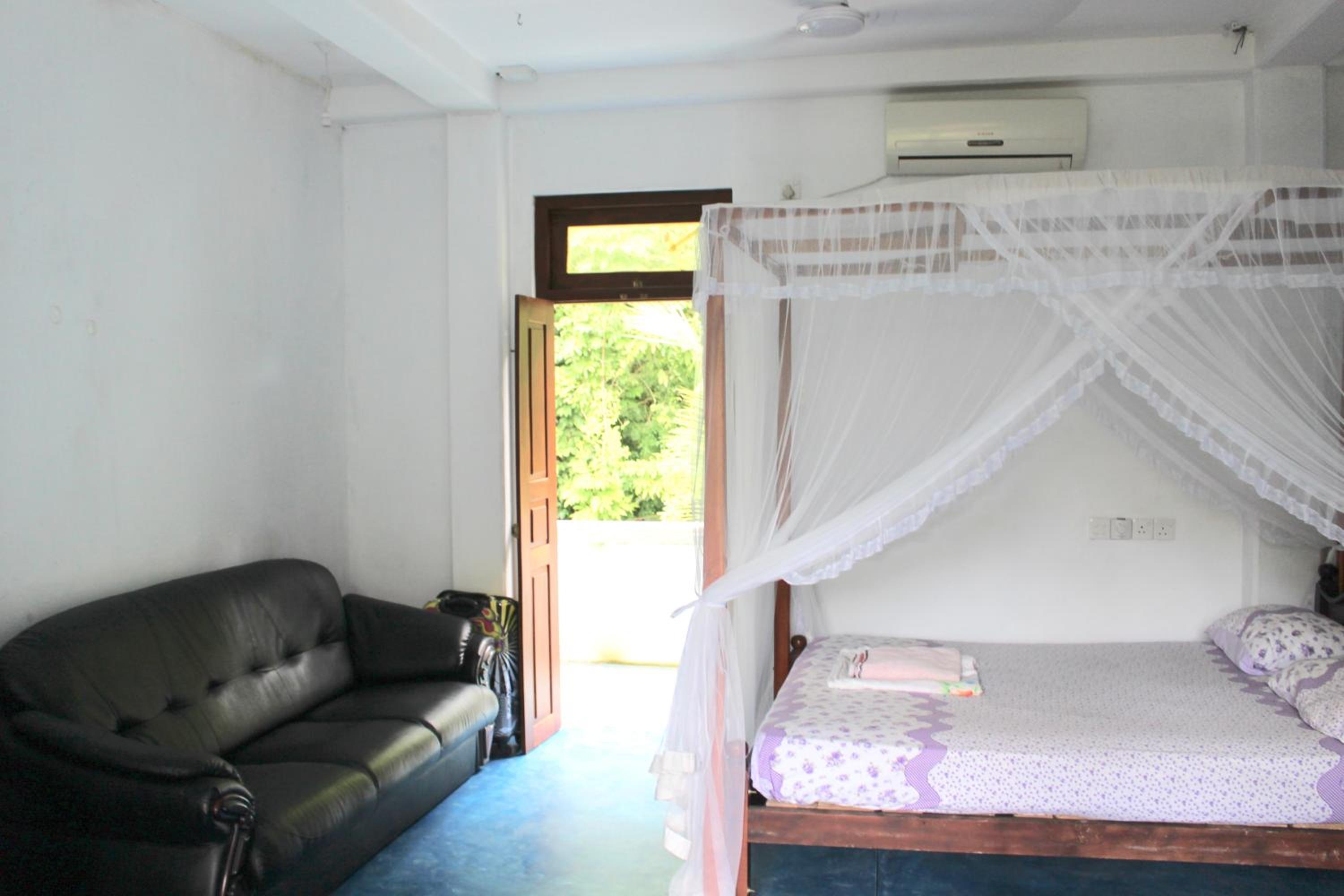 Serene Home Unawatuna