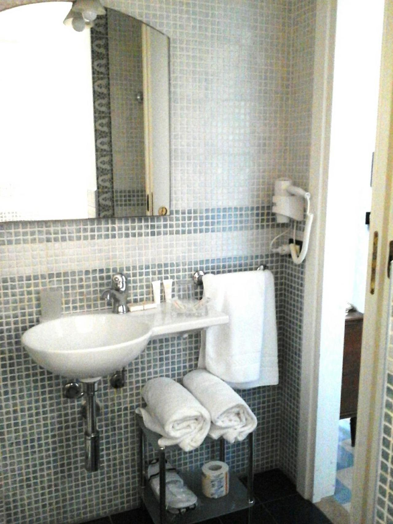 Photo 37