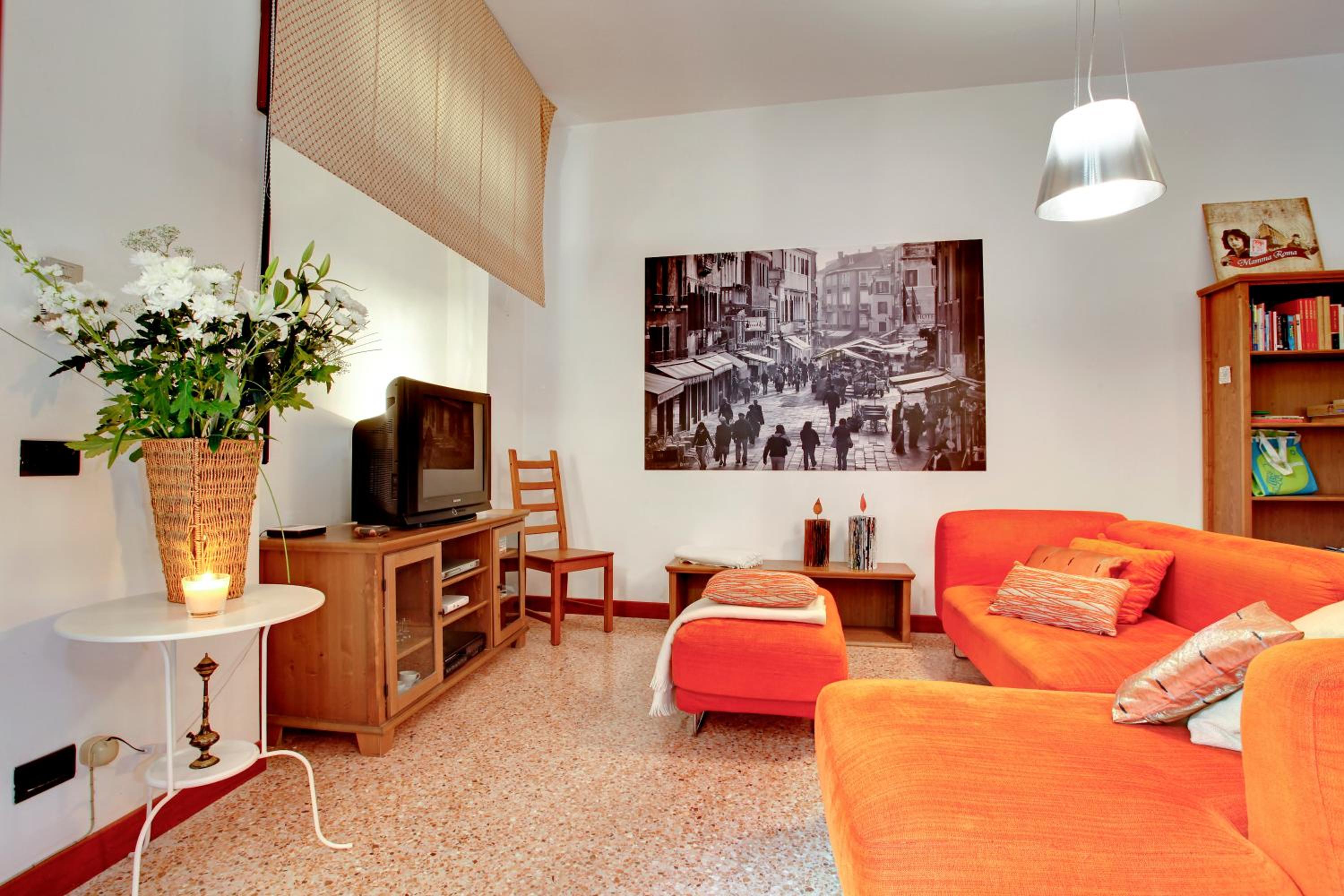 Ca' Cortigiane Suite by Ca Cortigiane