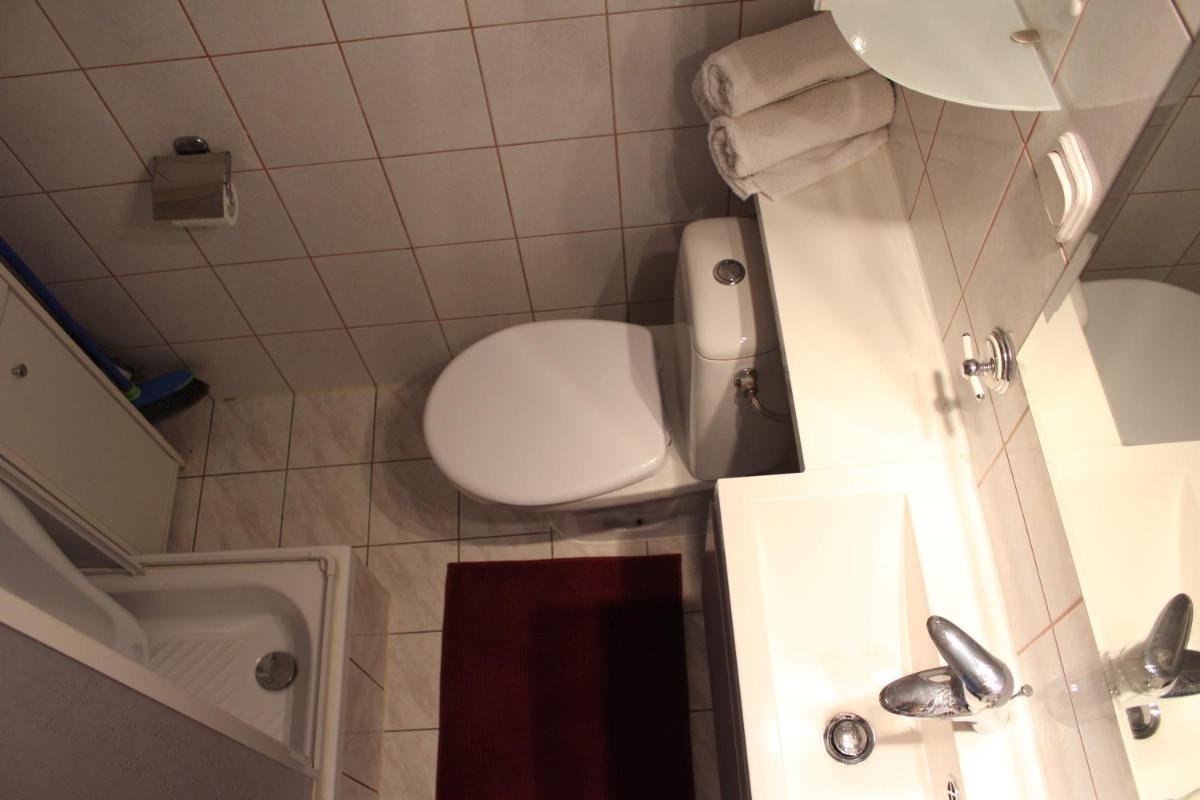 Photo 48