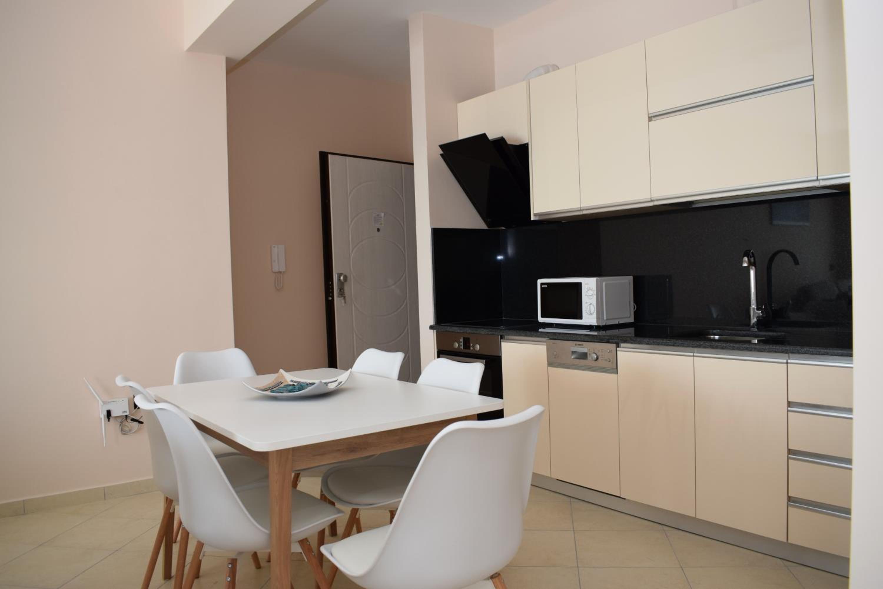Brisa del Mar Beachfront Apartments