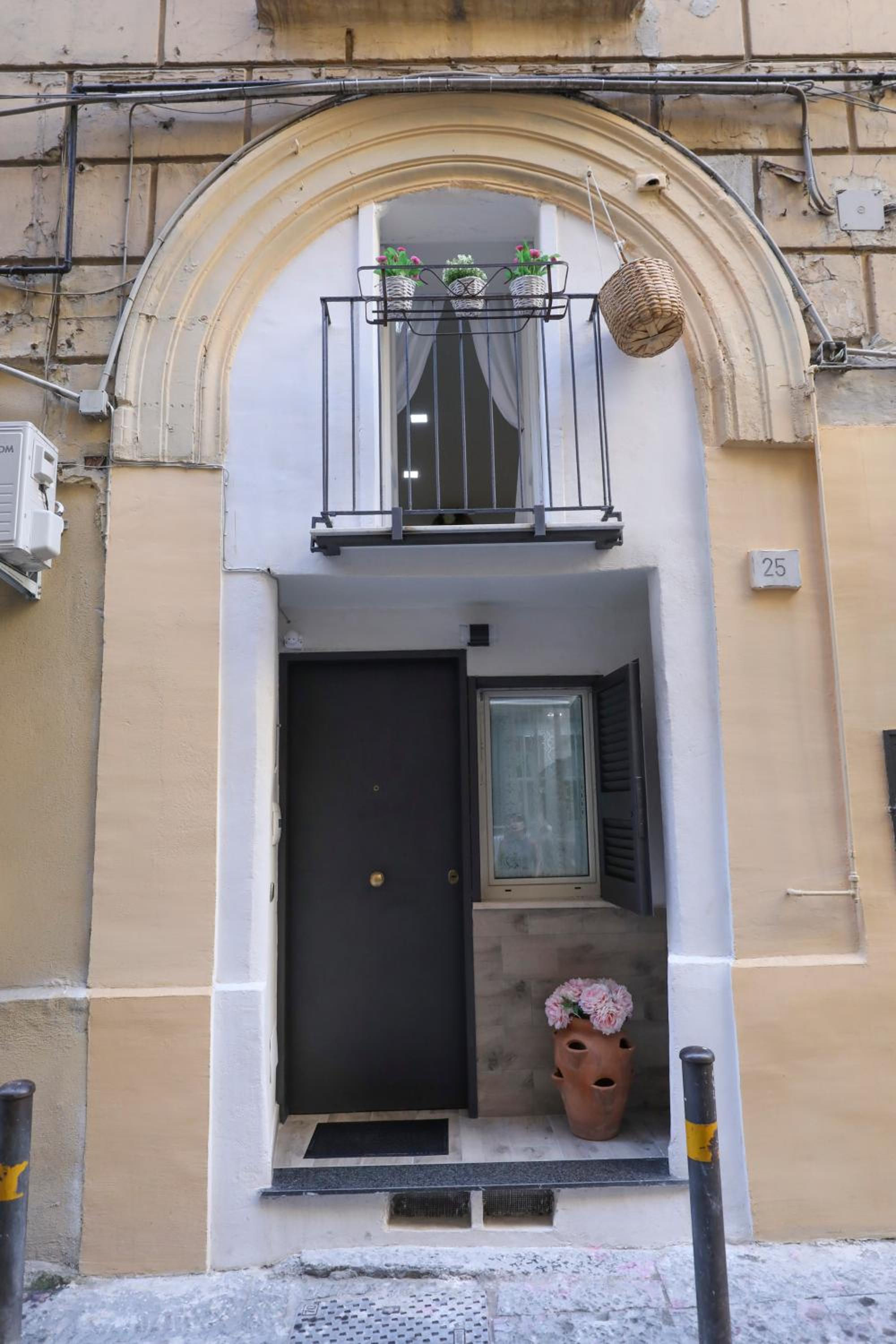 O' vascio 25