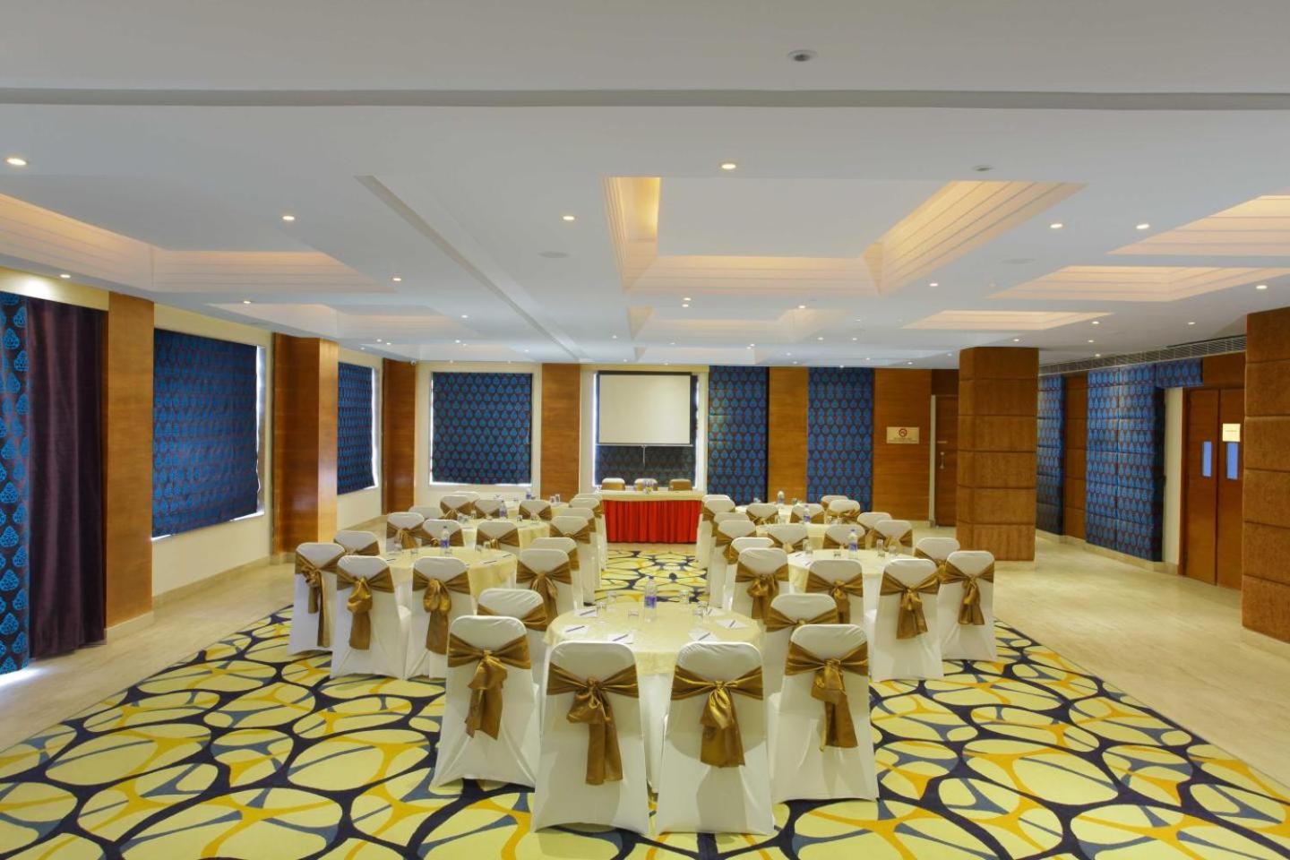 Marigold Sarovar Portico Shimla with Heated pool and AC Rooms-A Resort cottage and SPA Marigold Sarovar Portico Shimla with Heated pool and AC Rooms-A Resort cottage and SPA
