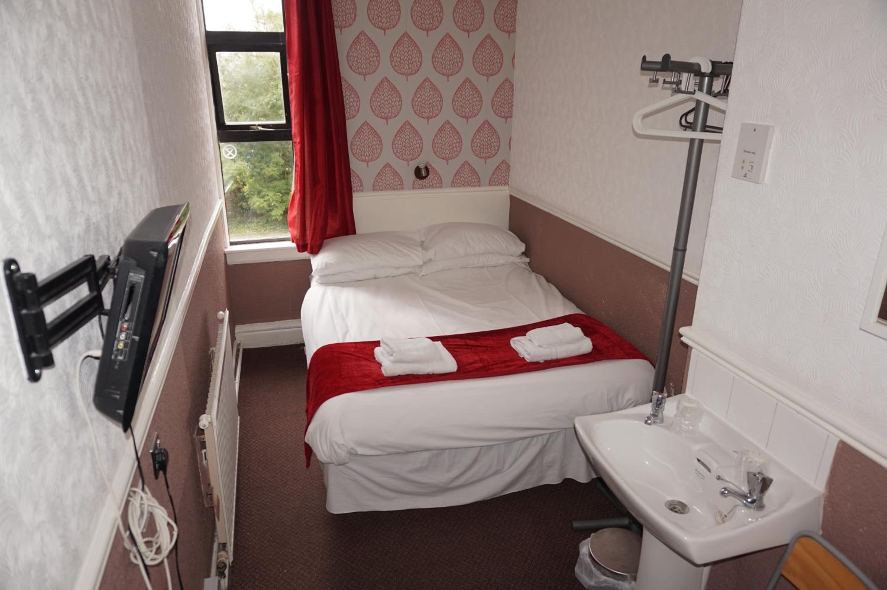 The Boundary Hotel - B&B