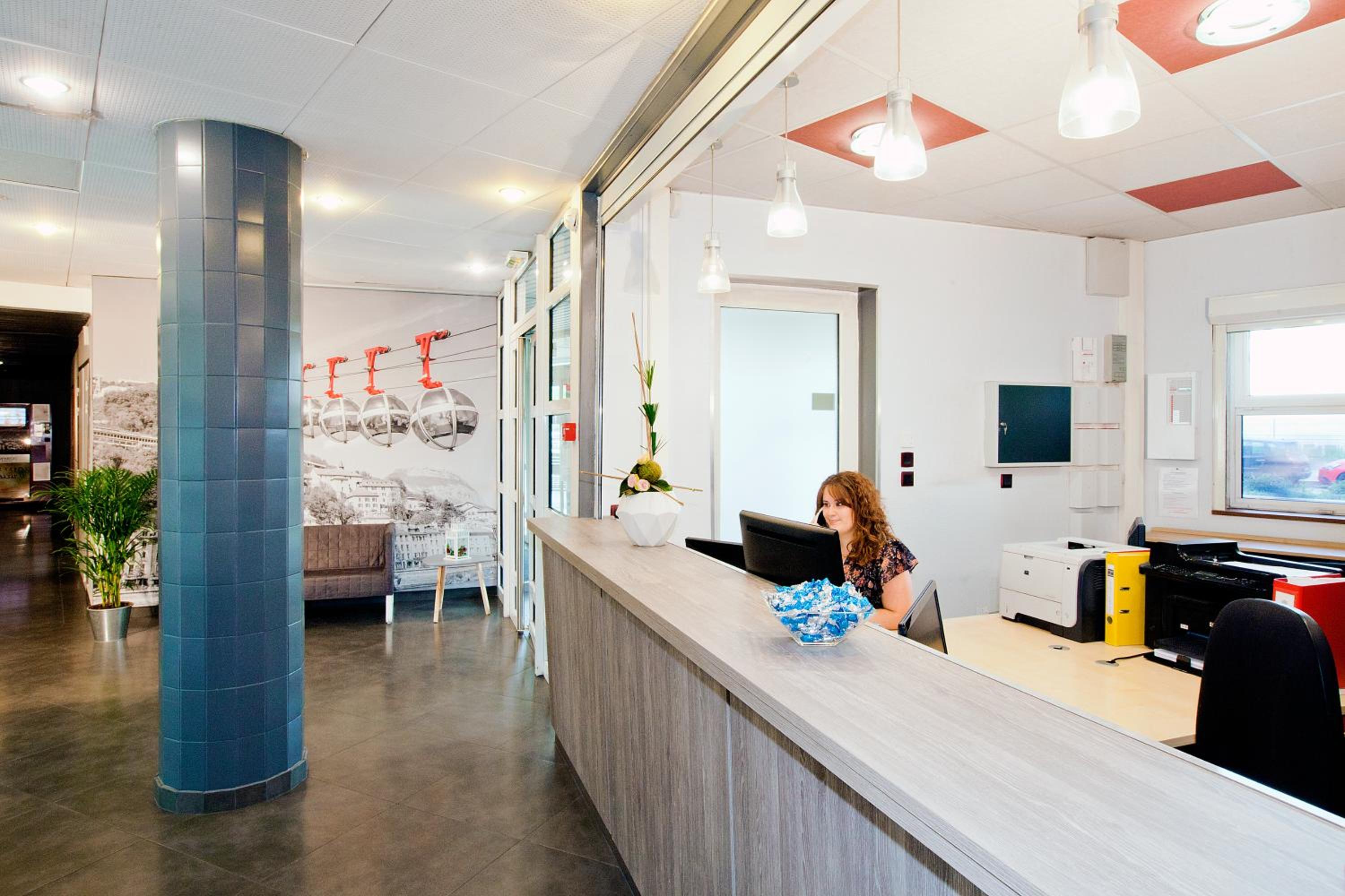 Grenoble Vacations - Sejours Affaires Grenoble Marie Curie - Property Image 1