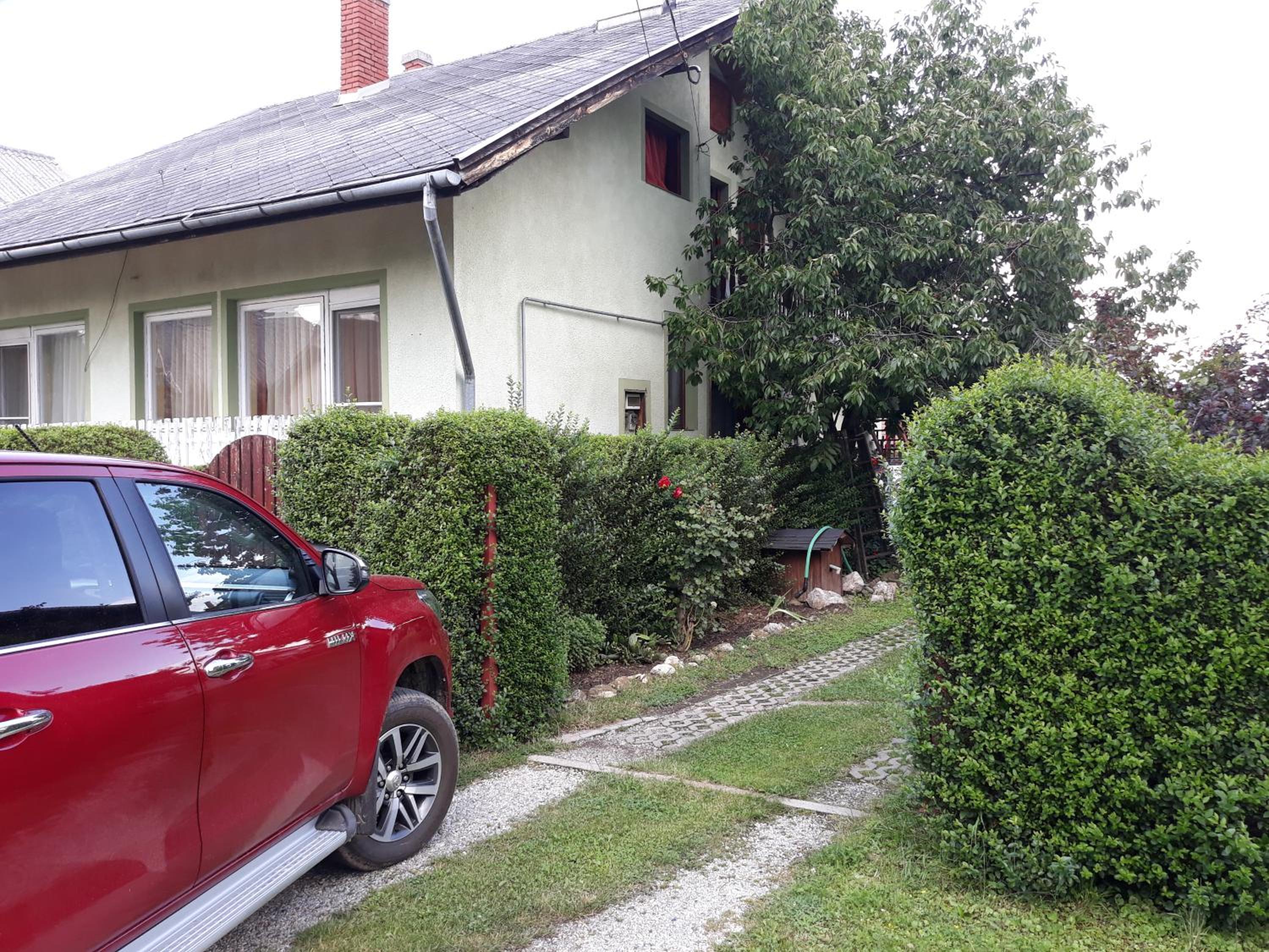Photo 9