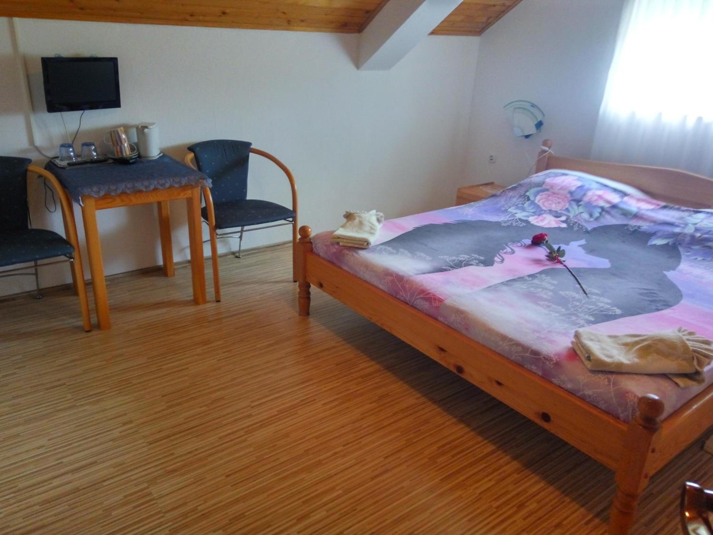 Photo 23