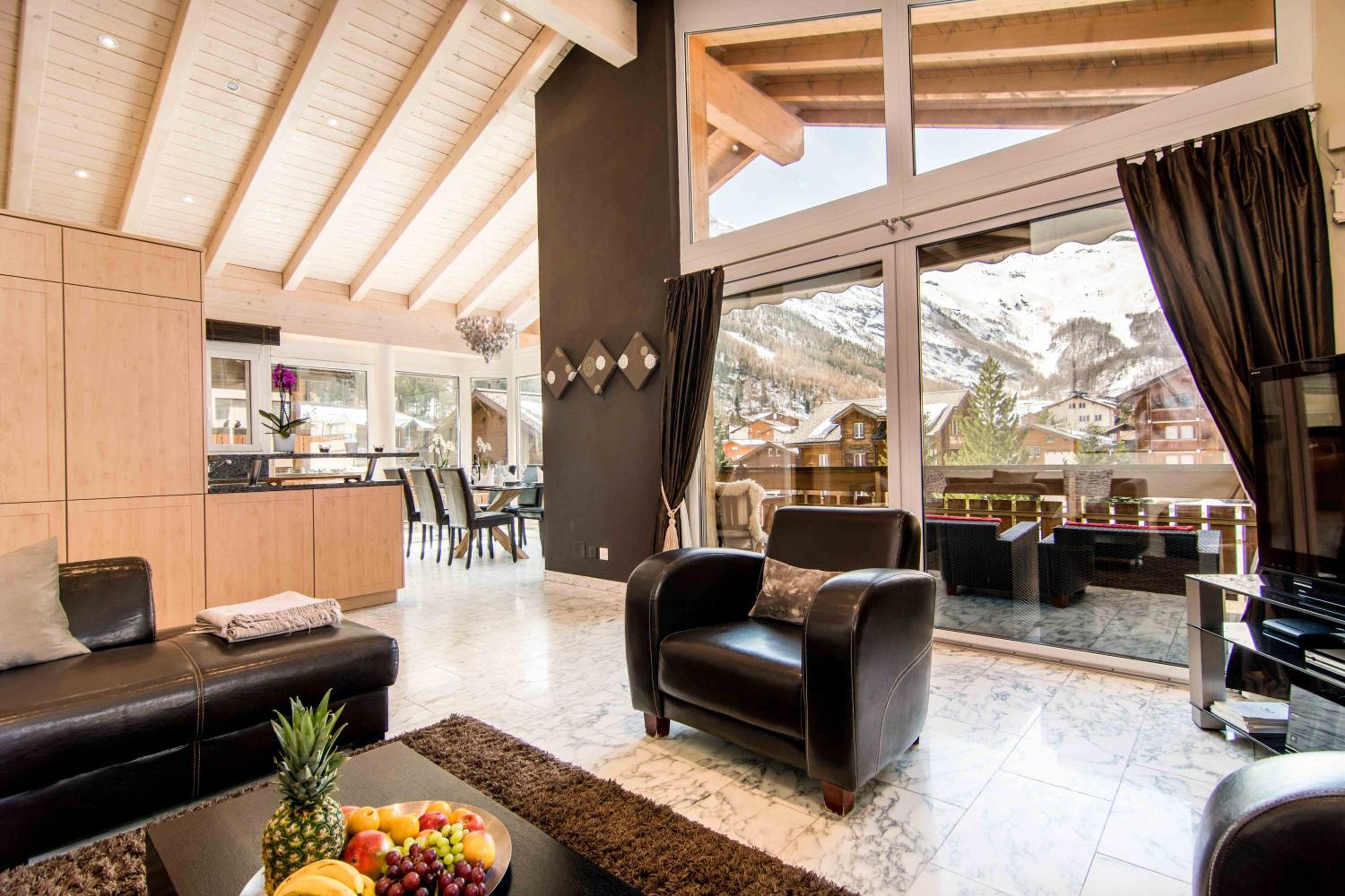 Chalet Sunshine view 5