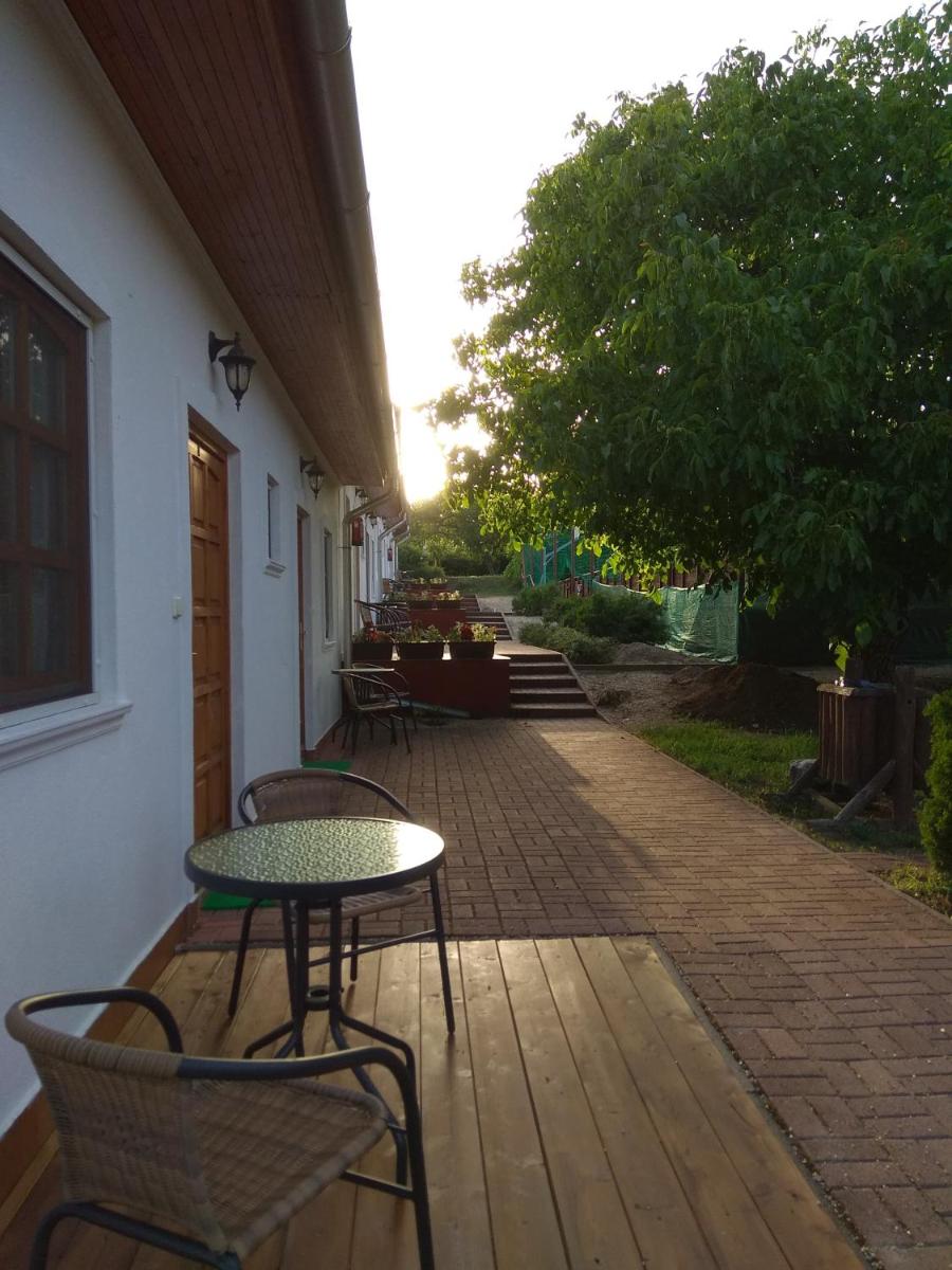 Photo 34