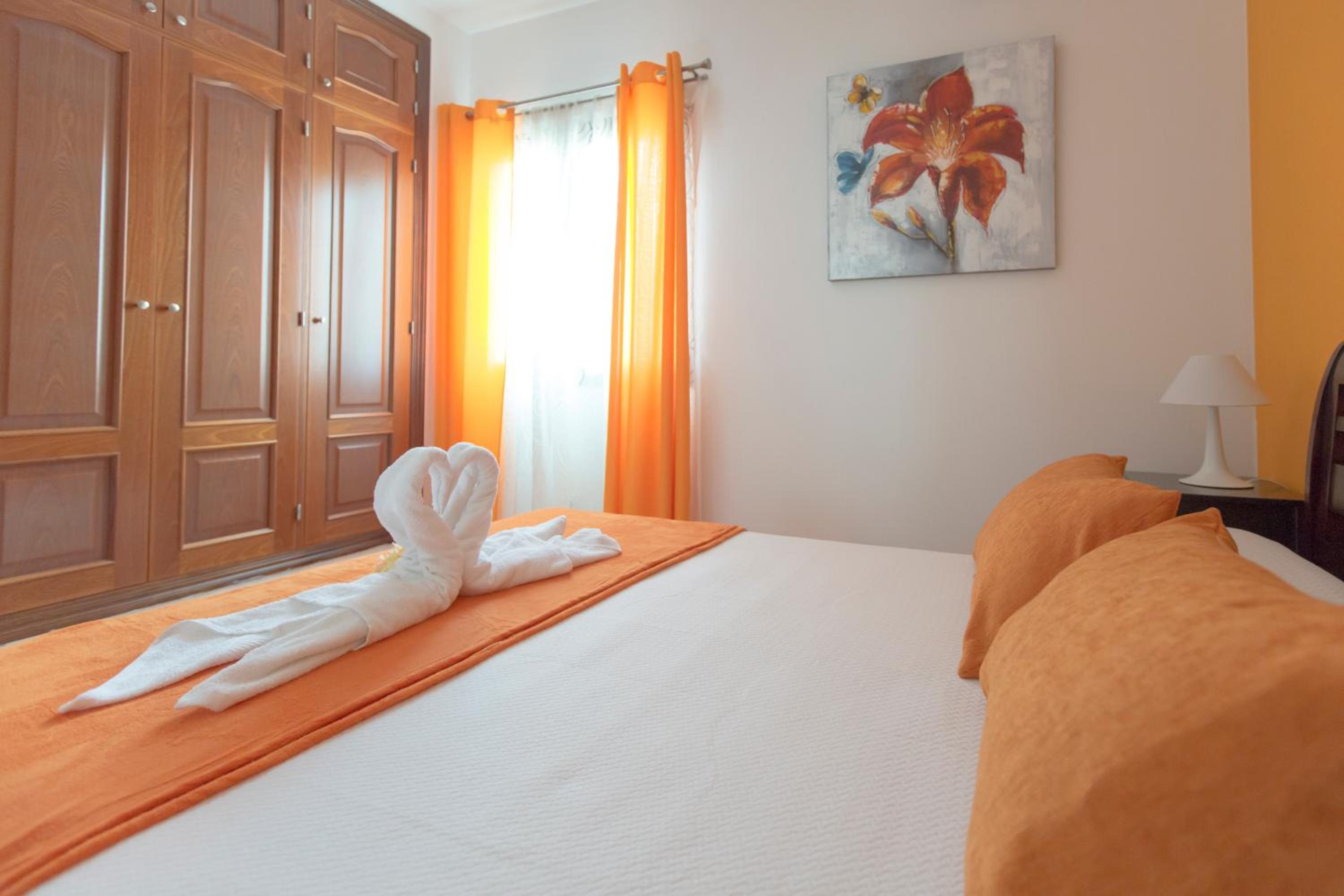 Villa Bella Lucia 1. Piscina Climatizada, WiFi, BBQ. view 5