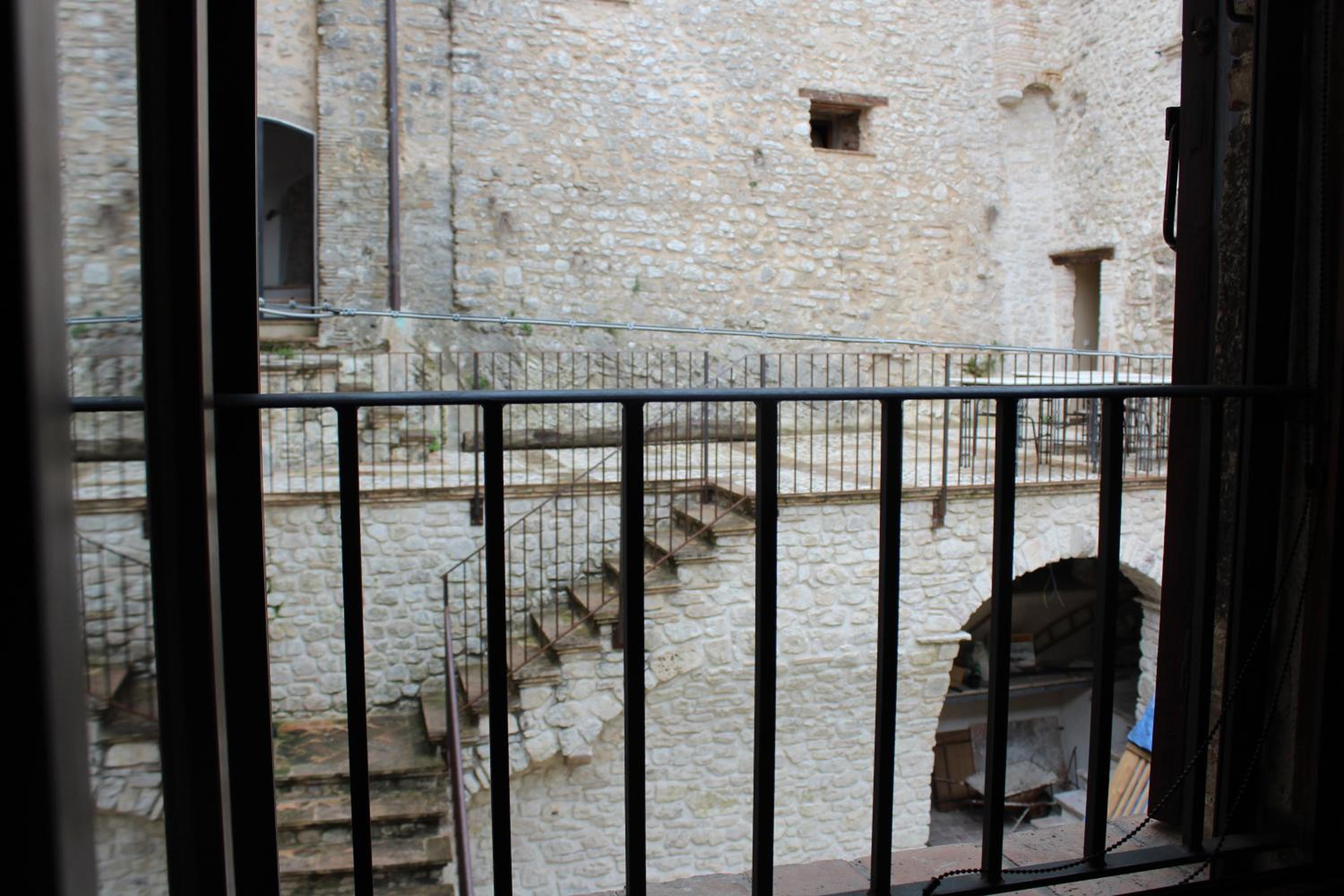 Photo 28