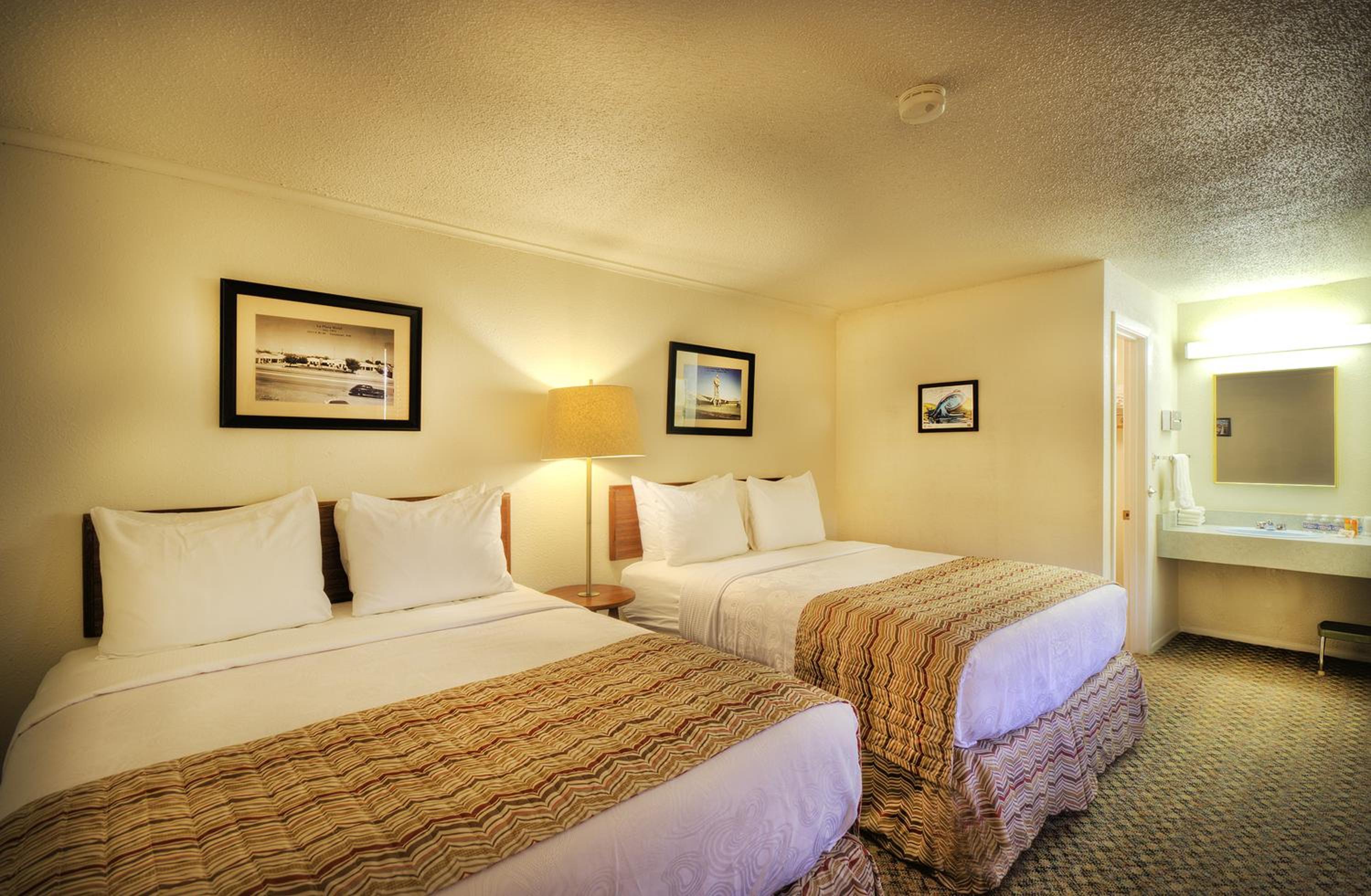 Roadrunner Lodge Motel