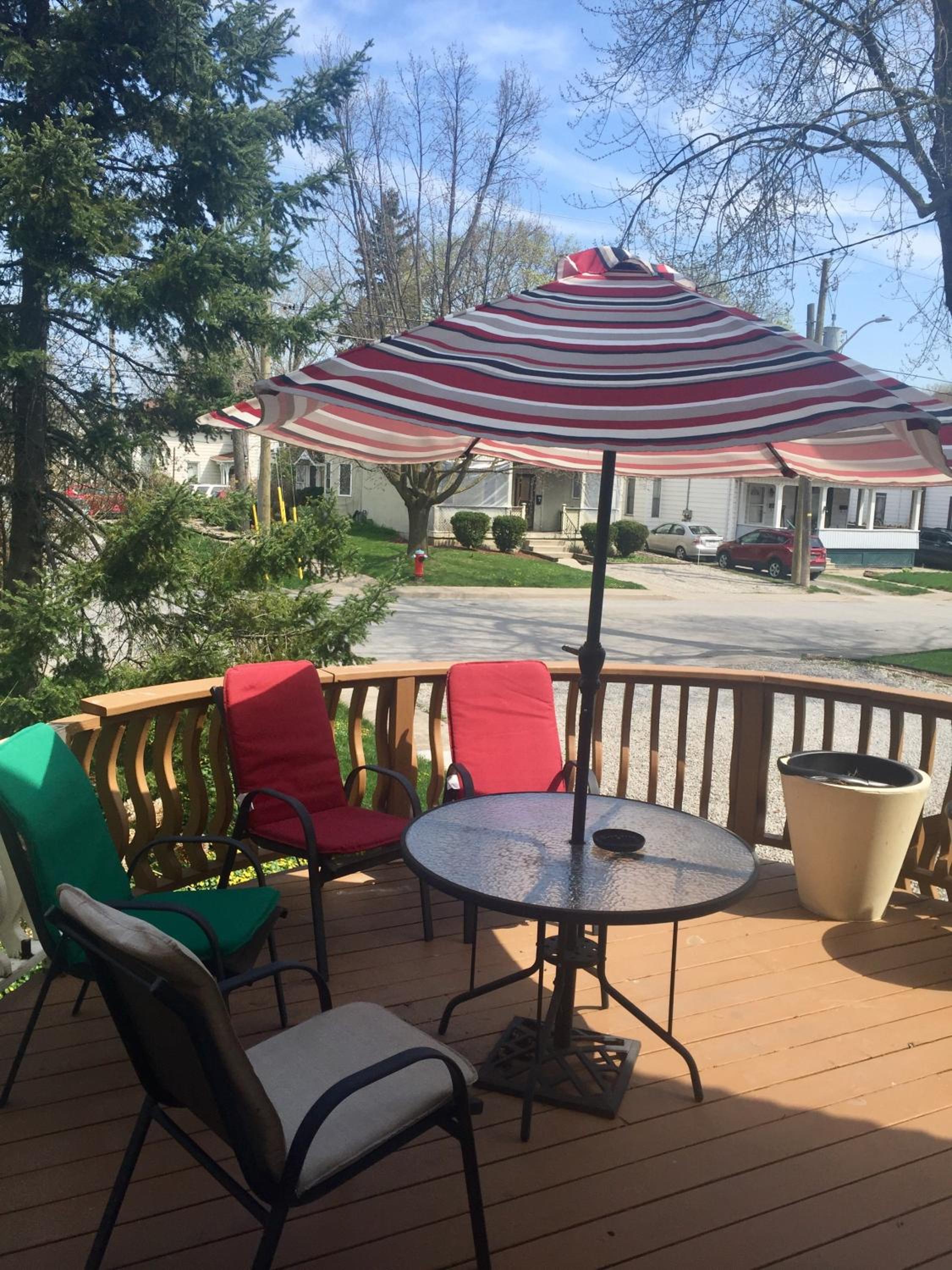 Ellis House Bed & Breakfast