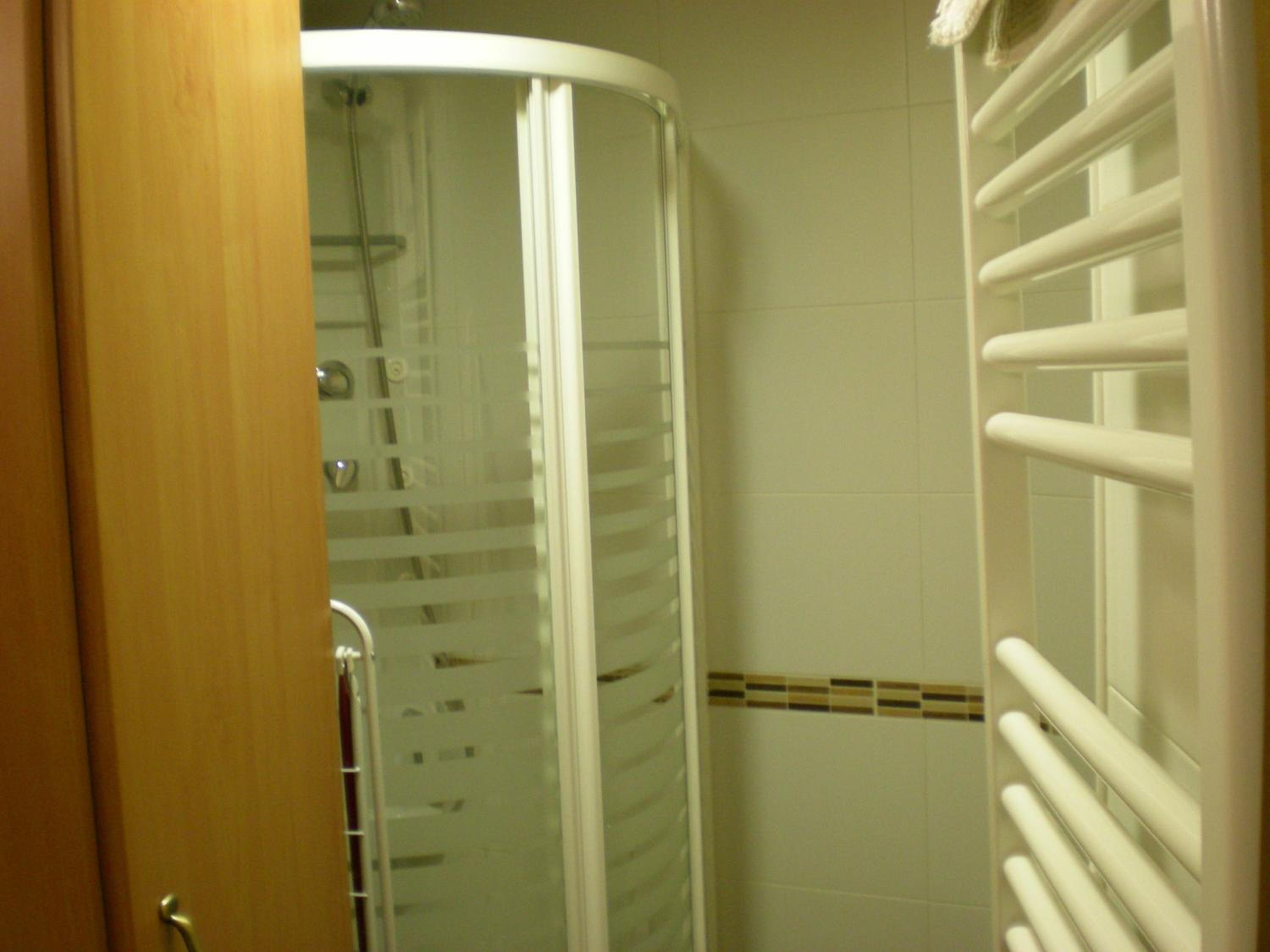 Photo 33