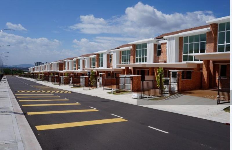 New Vacation Double Storey Home photo 2