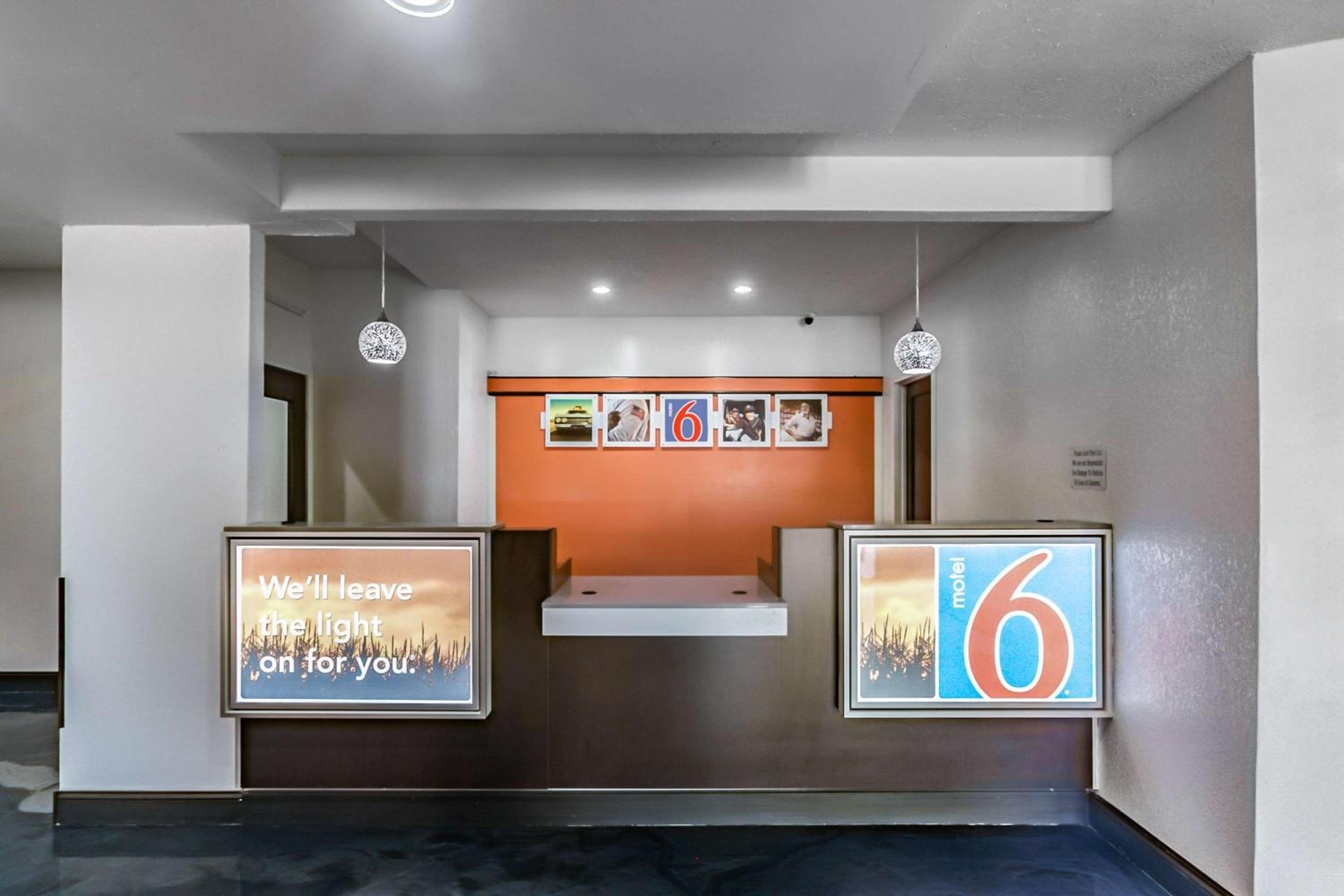 Motel 6-Augusta, KS