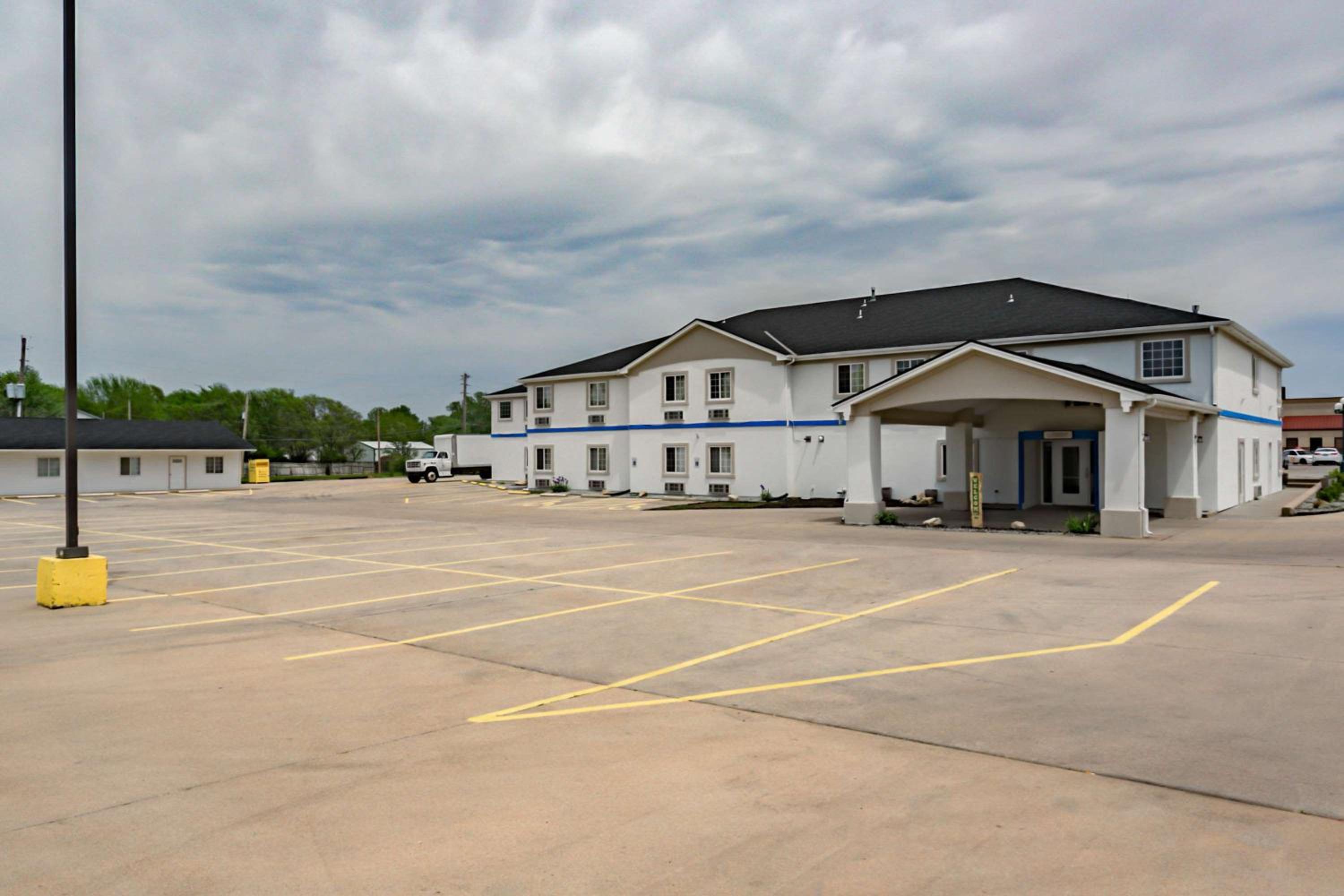 Motel 6-Augusta, KS