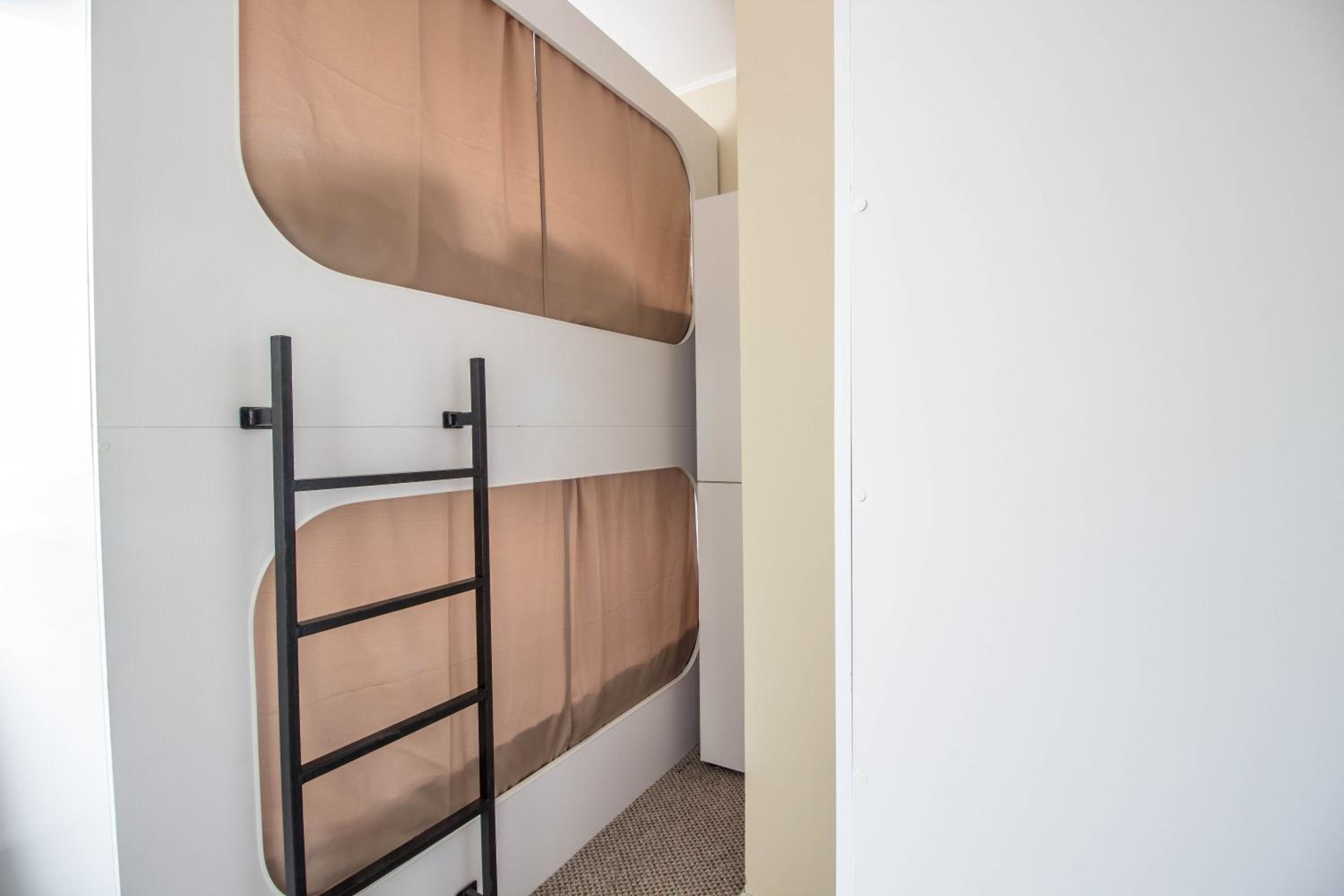 hi Hostel