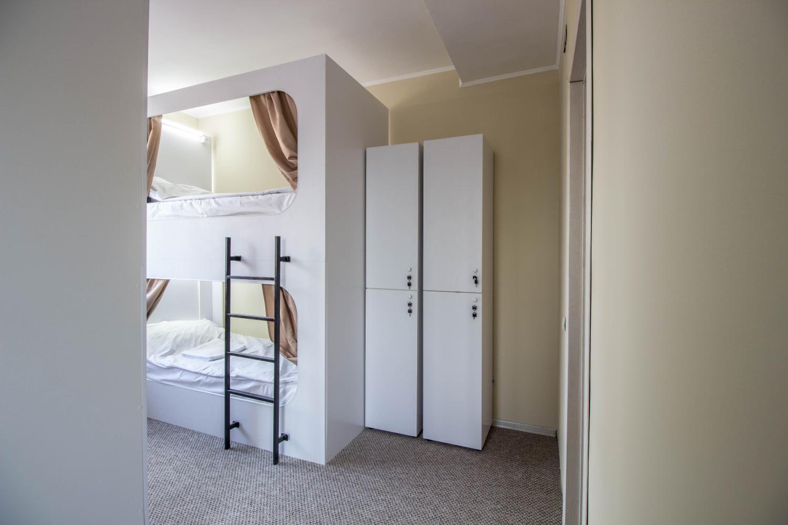 hi Hostel