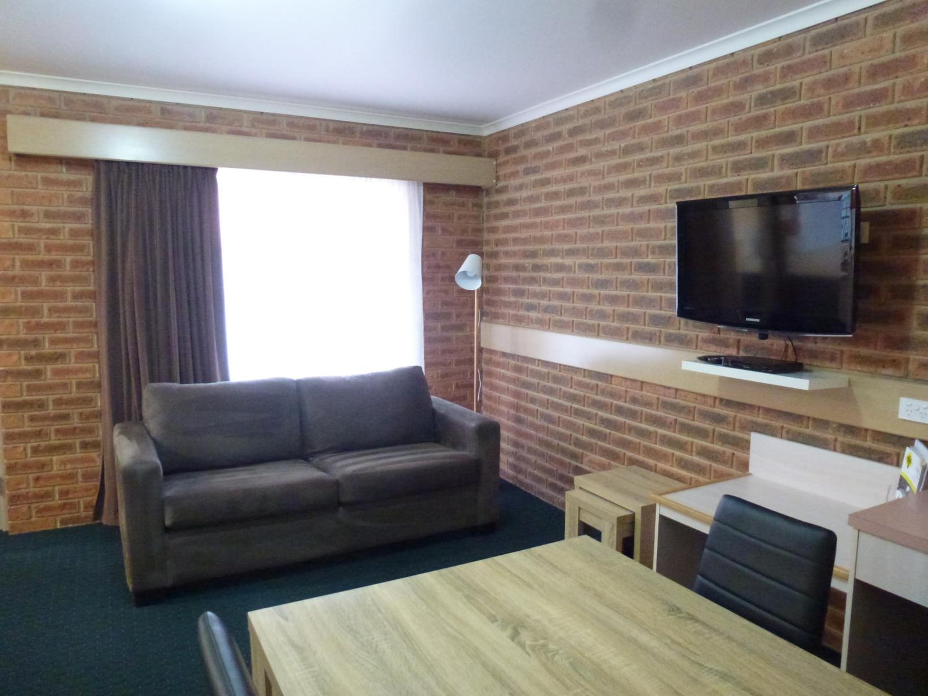 Colonial Motor Inn Bairnsdale Golden Chain Property