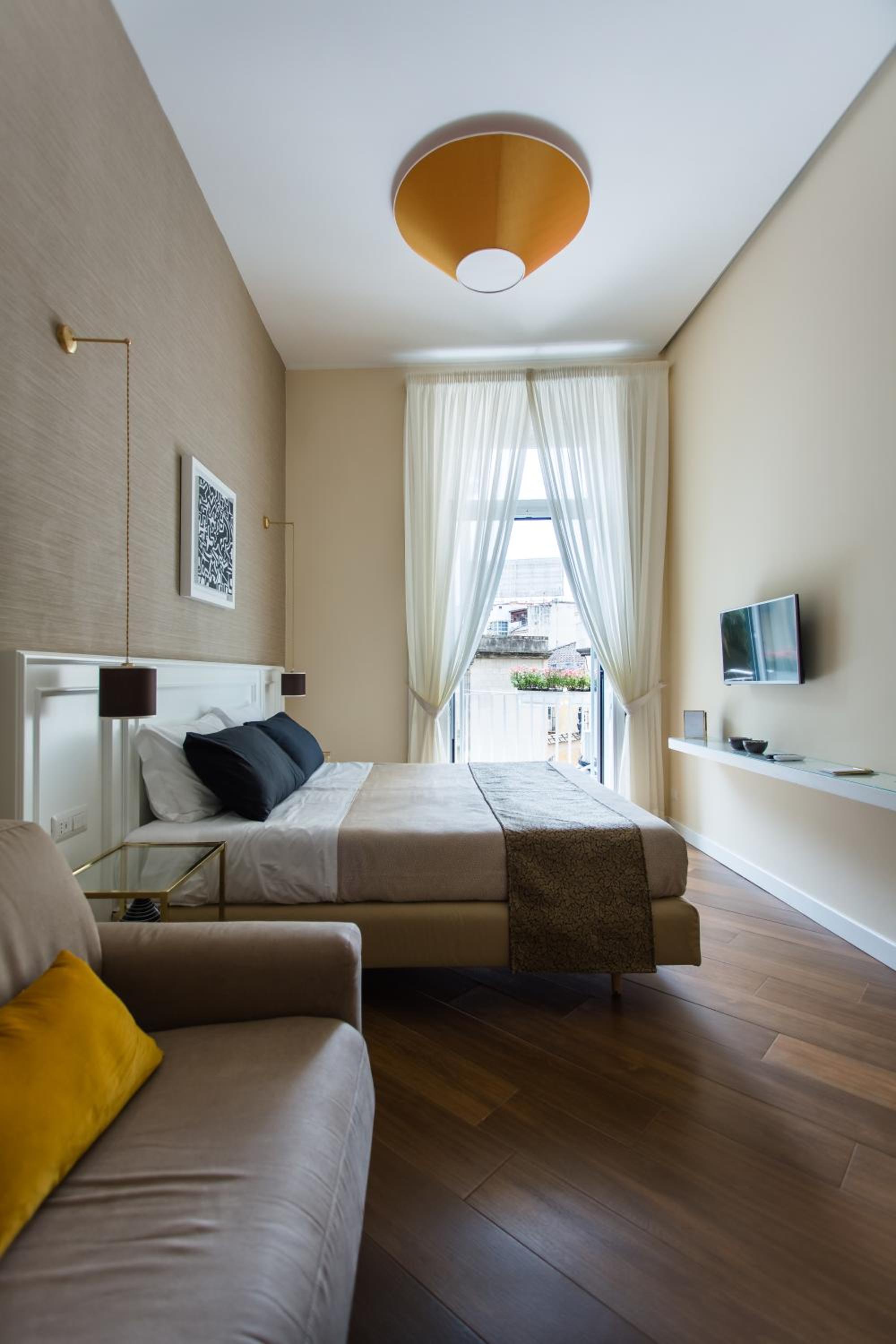 NovaNova en Naples — hotel room
