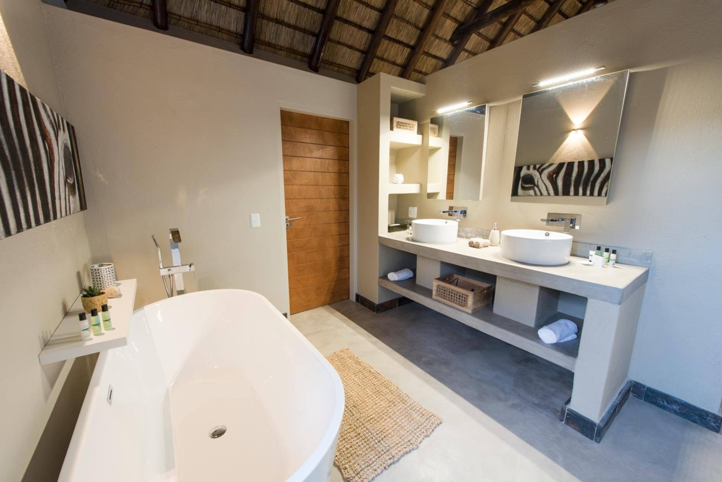Bushbaby River Lodge