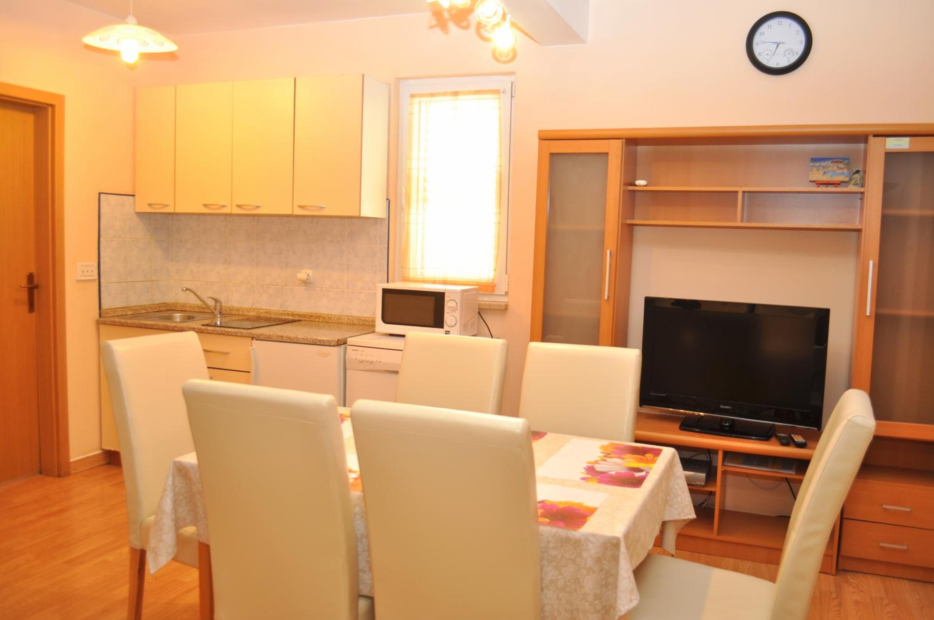Apartments Ivica